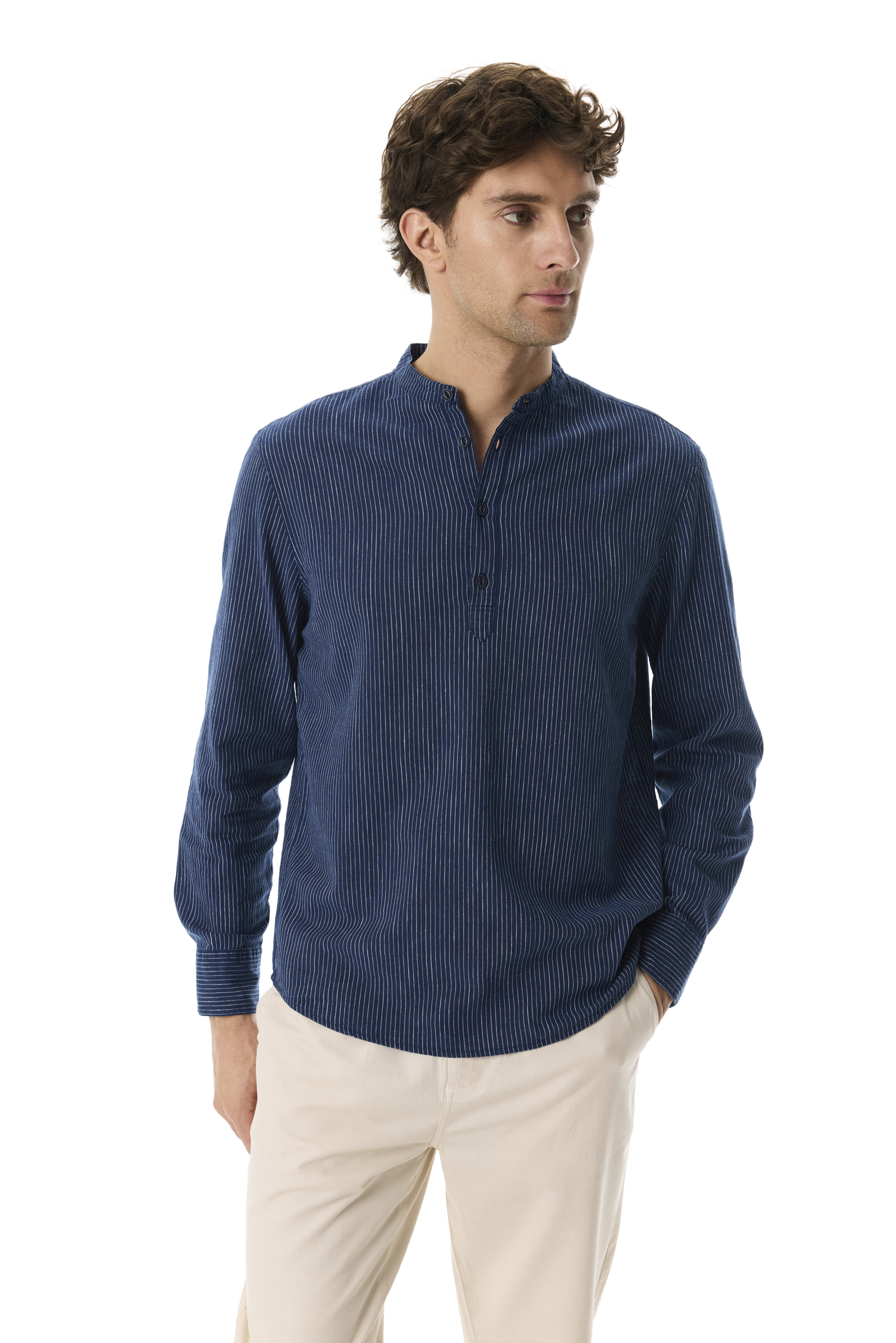 ÇİZGİLİ HAKİM YAKA UZUN KOLLU GÖMLEK