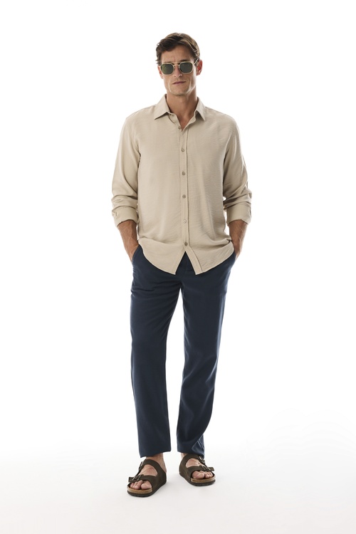  REGULAR FIT DOKULU UZUN KOLLU GÖMLEK