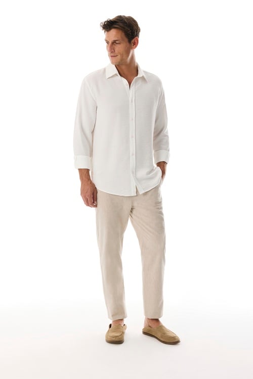  REGULAR FIT DOKULU UZUN KOLLU GÖMLEK