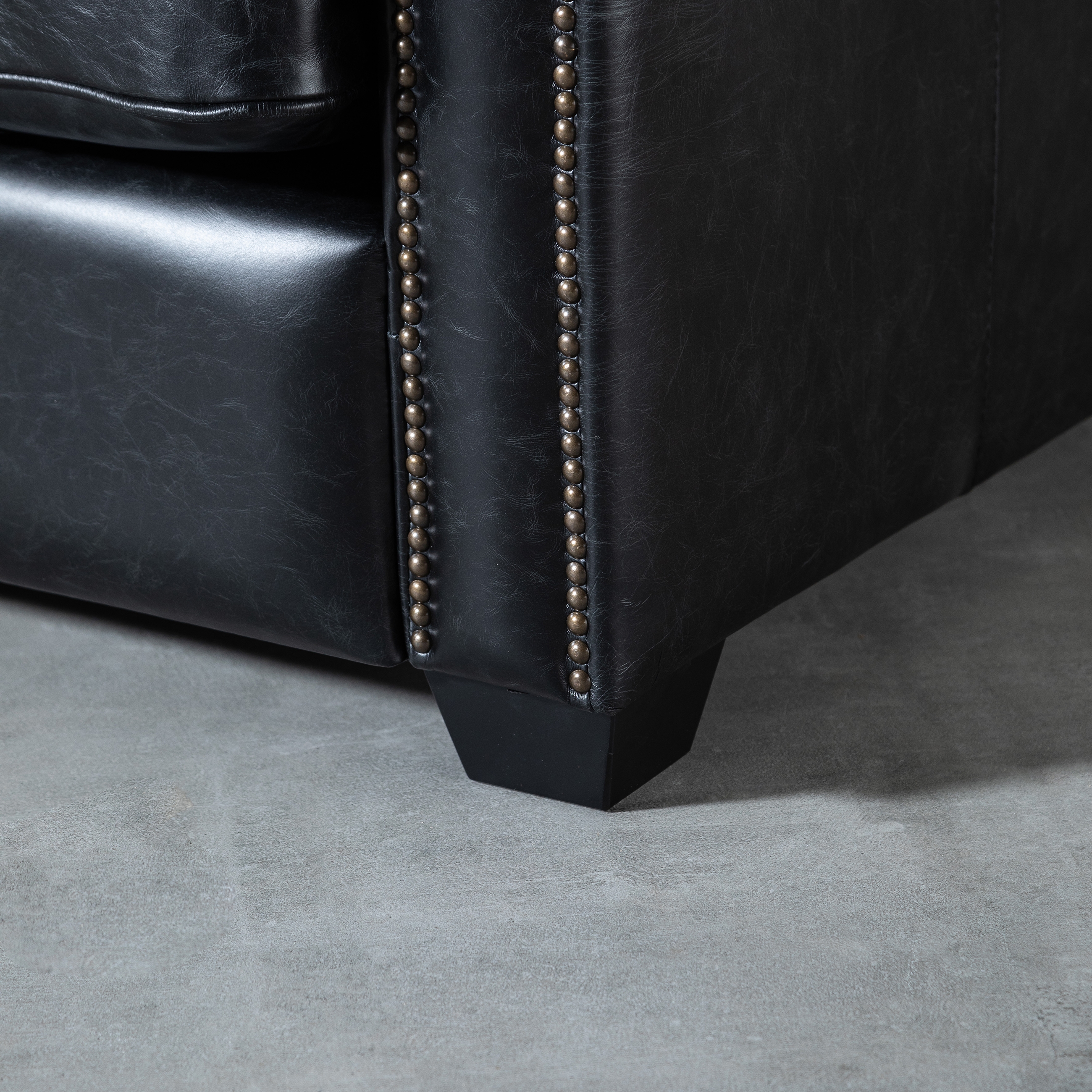 WILLIAM TEKLİ DERİ KOLTUK ESPRESSO