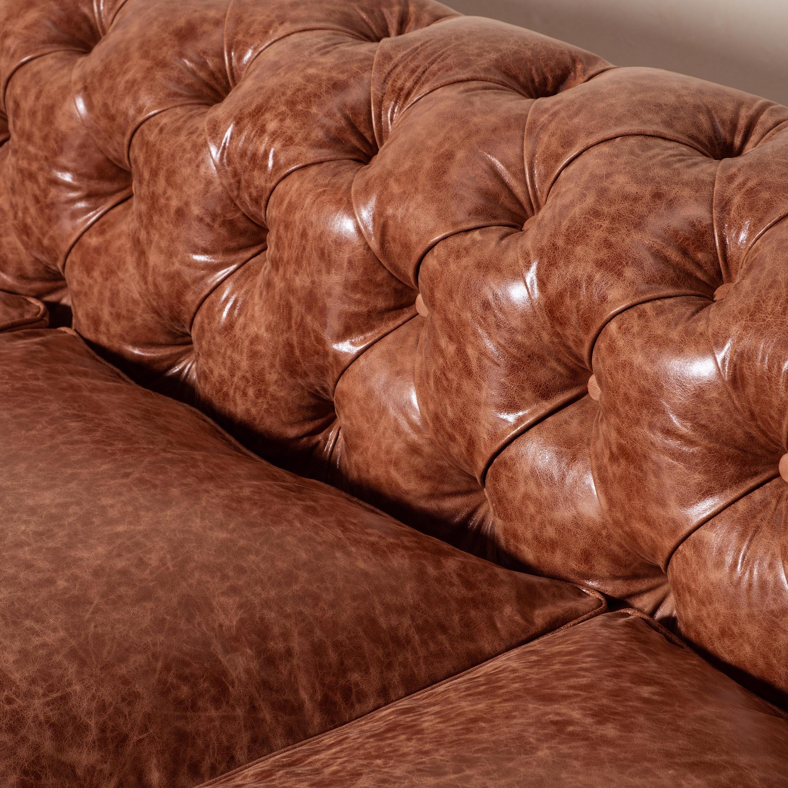 CHESTER ÜÇLÜ KOLTUK KAHVE