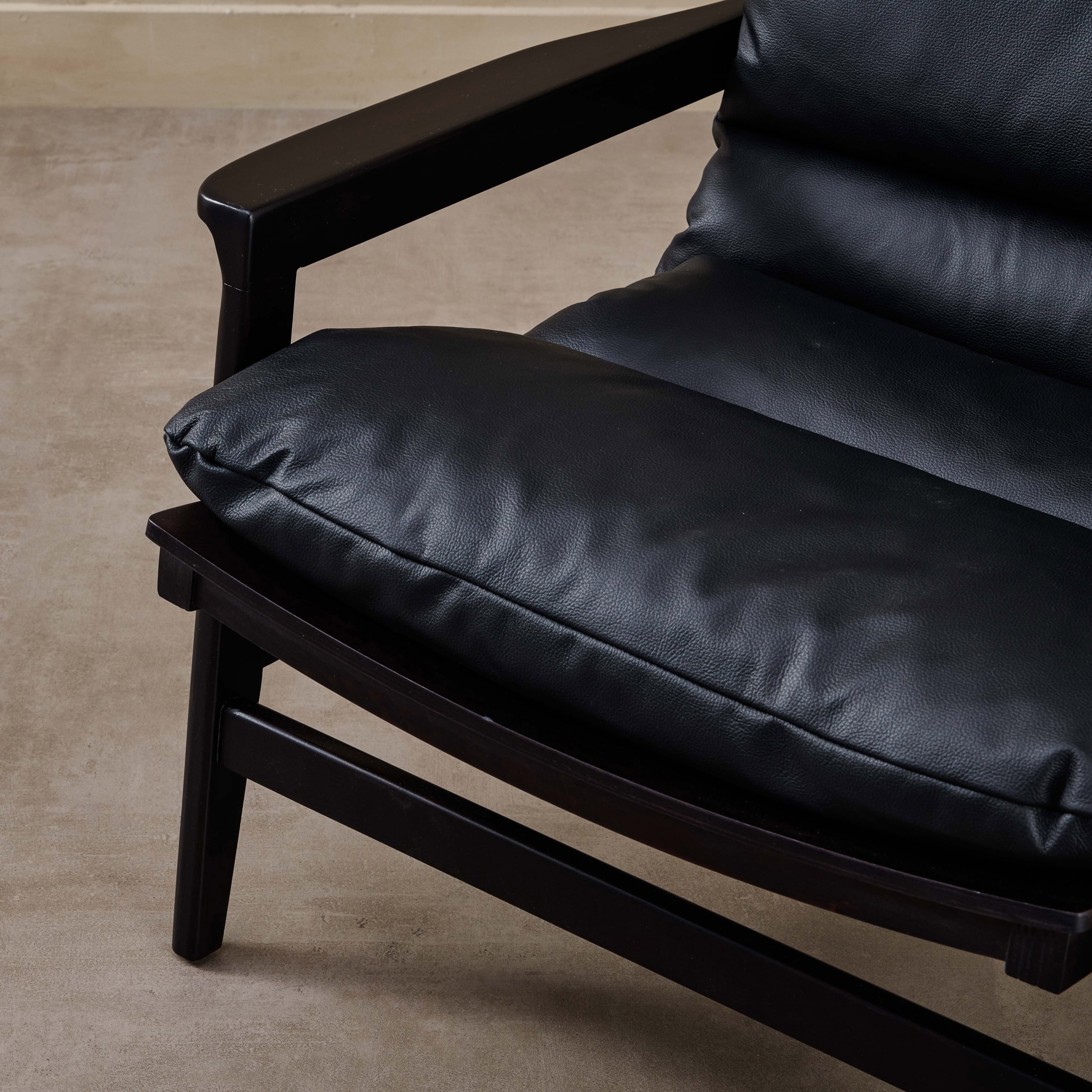 MITTE BERJER DERİ SİYAH