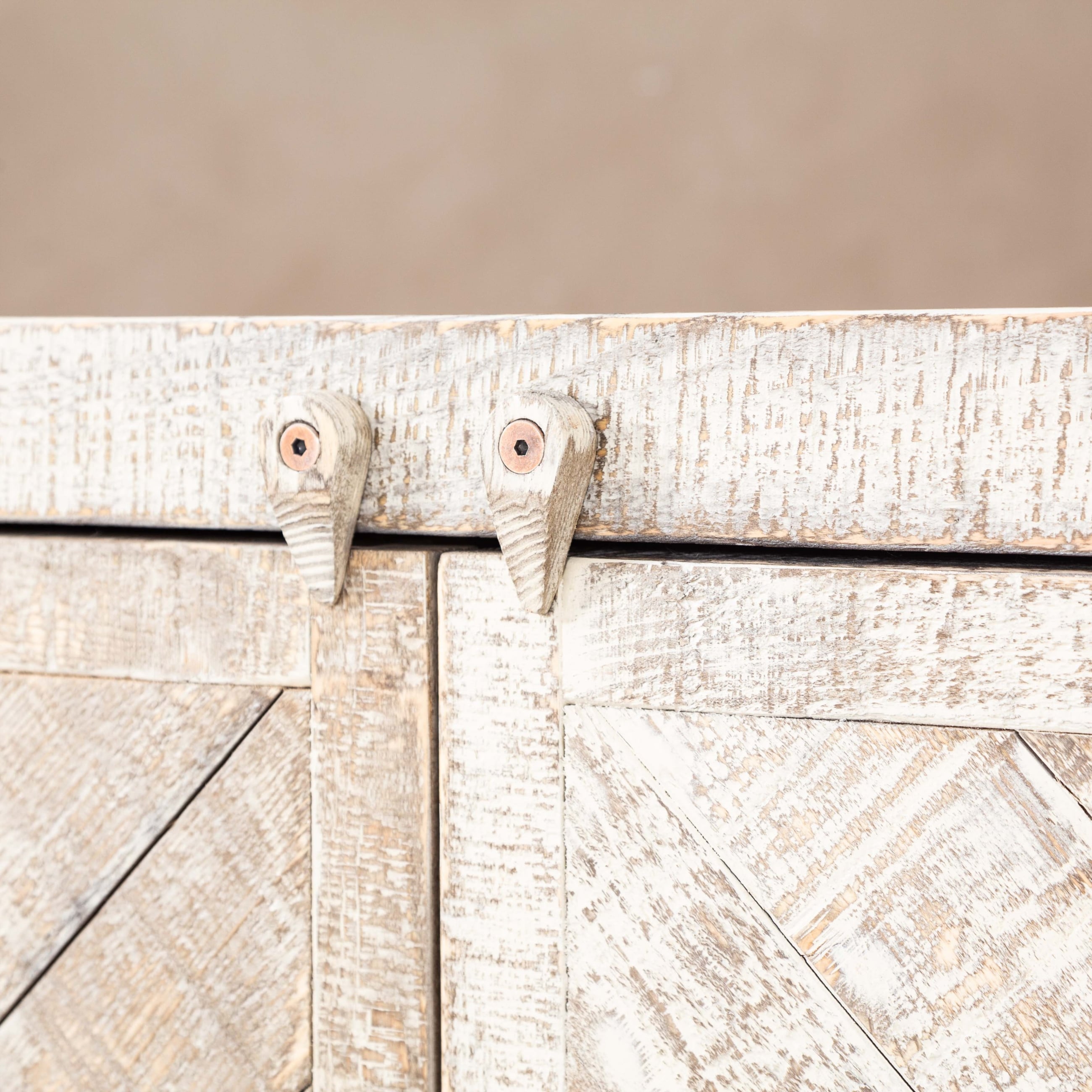 GOOSE MASİF AHŞAP BAR DOLABI