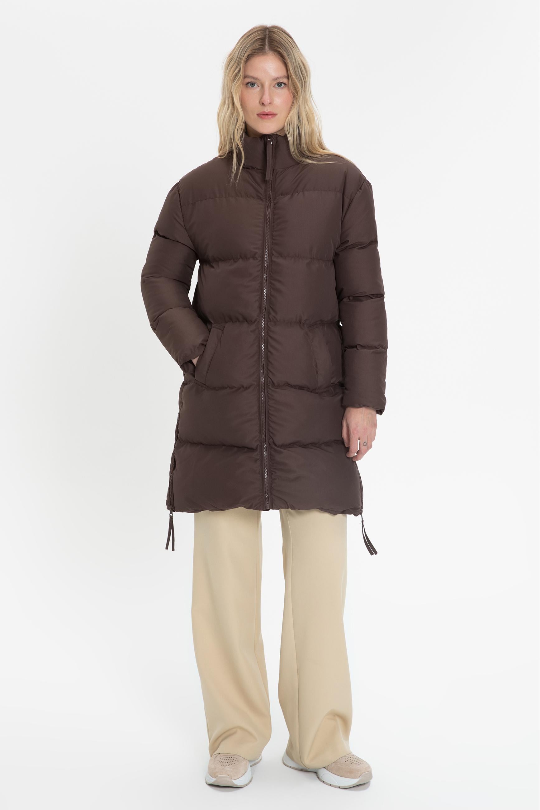 KAPİTONELİ DİK YAKA ŞİŞME MONT