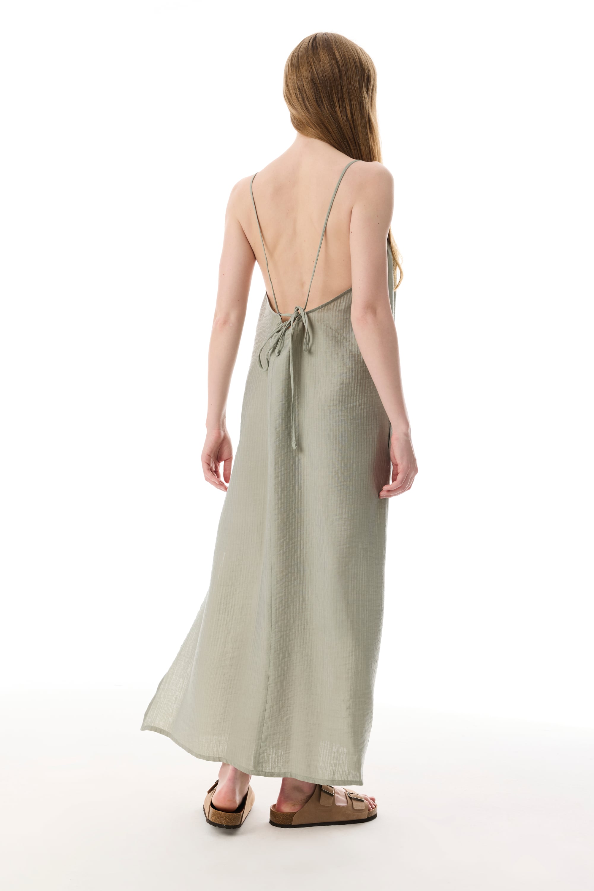 ASKILI KLOŞ MİDİ ELBİSE