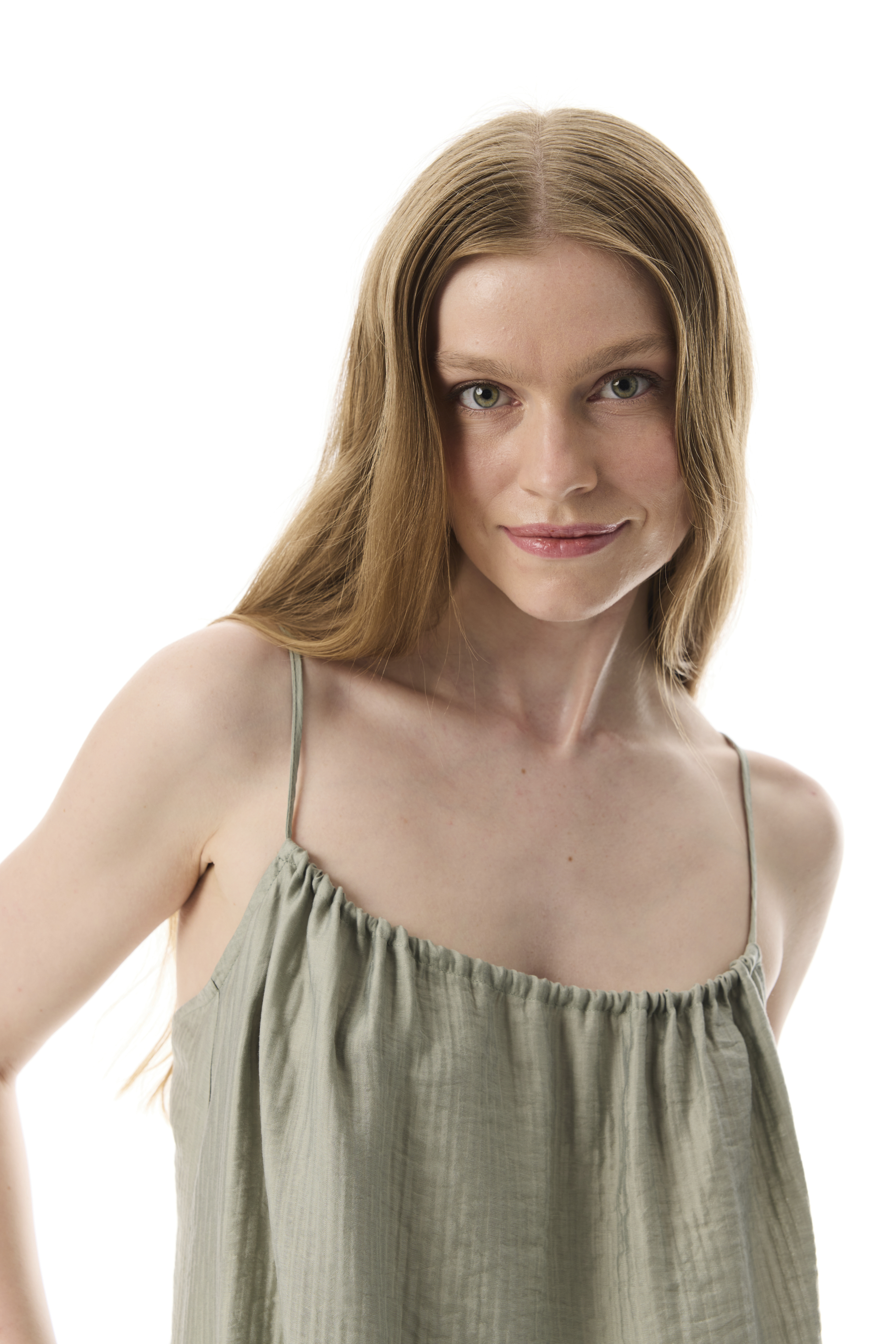 ASKILI KLOŞ MİDİ ELBİSE