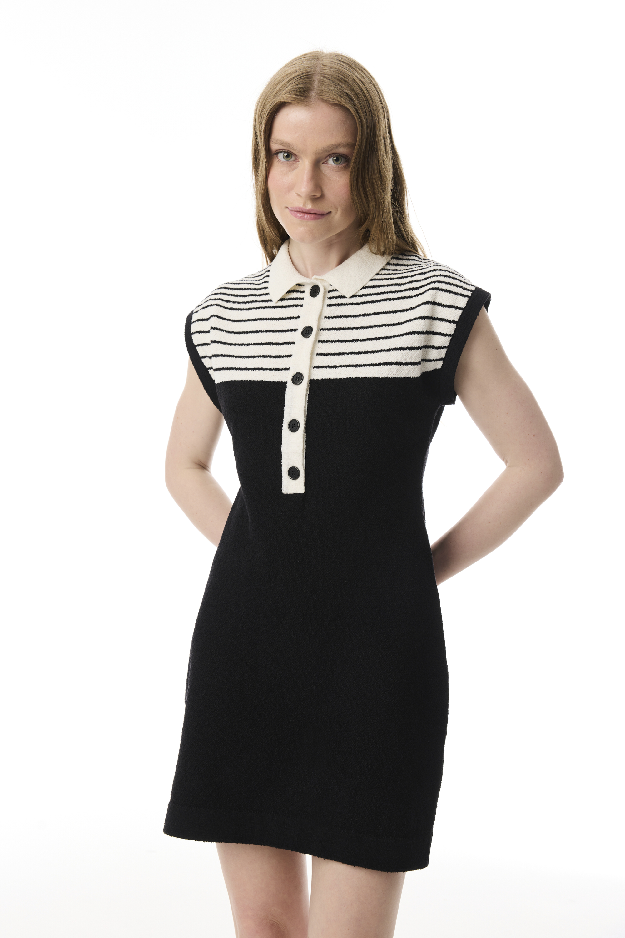 ÇİZGİLİ KISA KOLLU TRİKO MİNİ ELBİSE