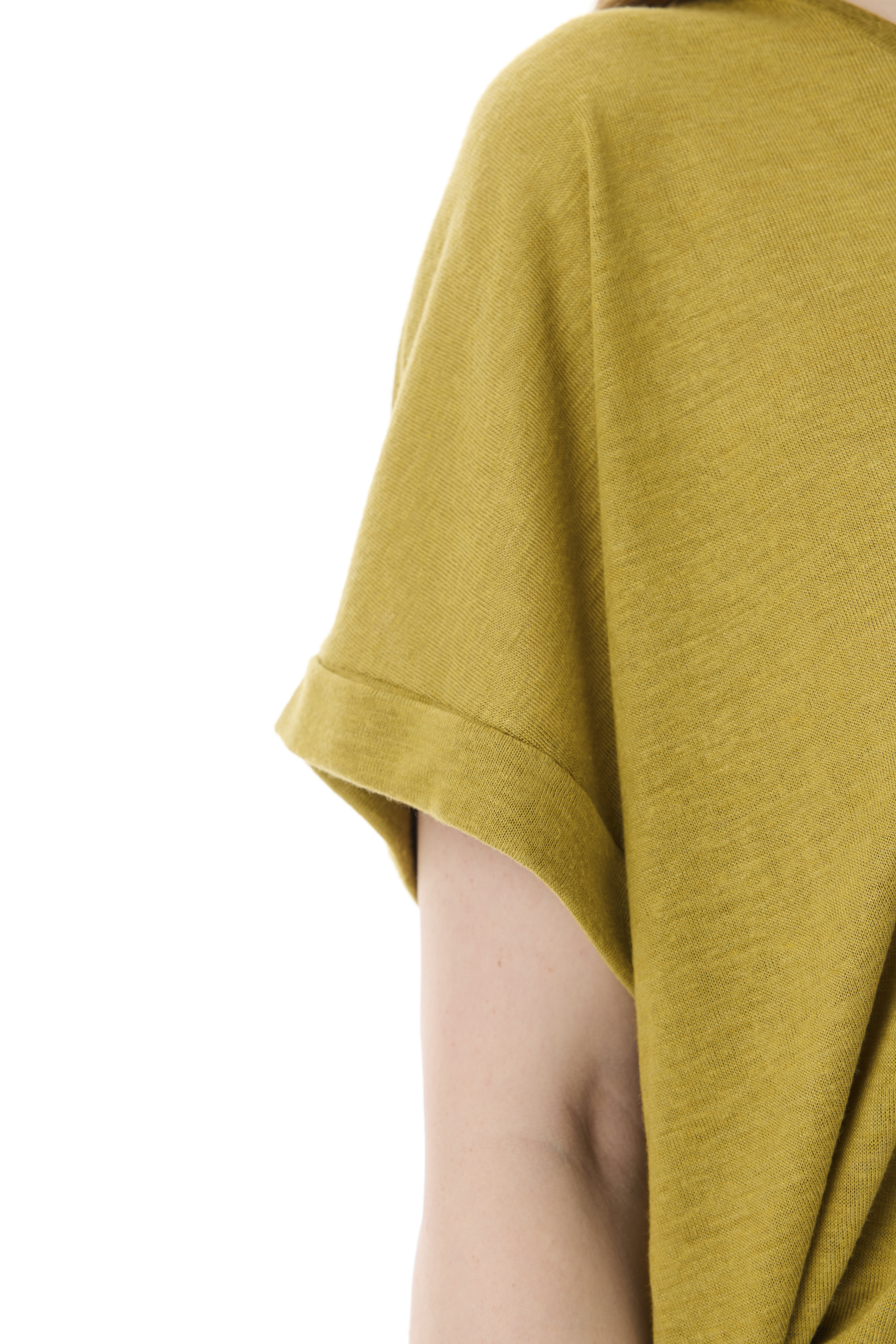 V YAKA DÜŞÜK KOL T-SHIRT