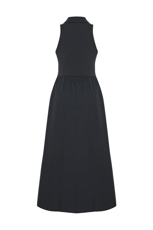 DÜZ KESİM KOLSUZ POLO YAKA MİDİ ELBİSE