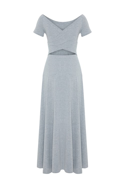  AÇIK YAKA SIRT DETAYLI MİDİ ELBİSE