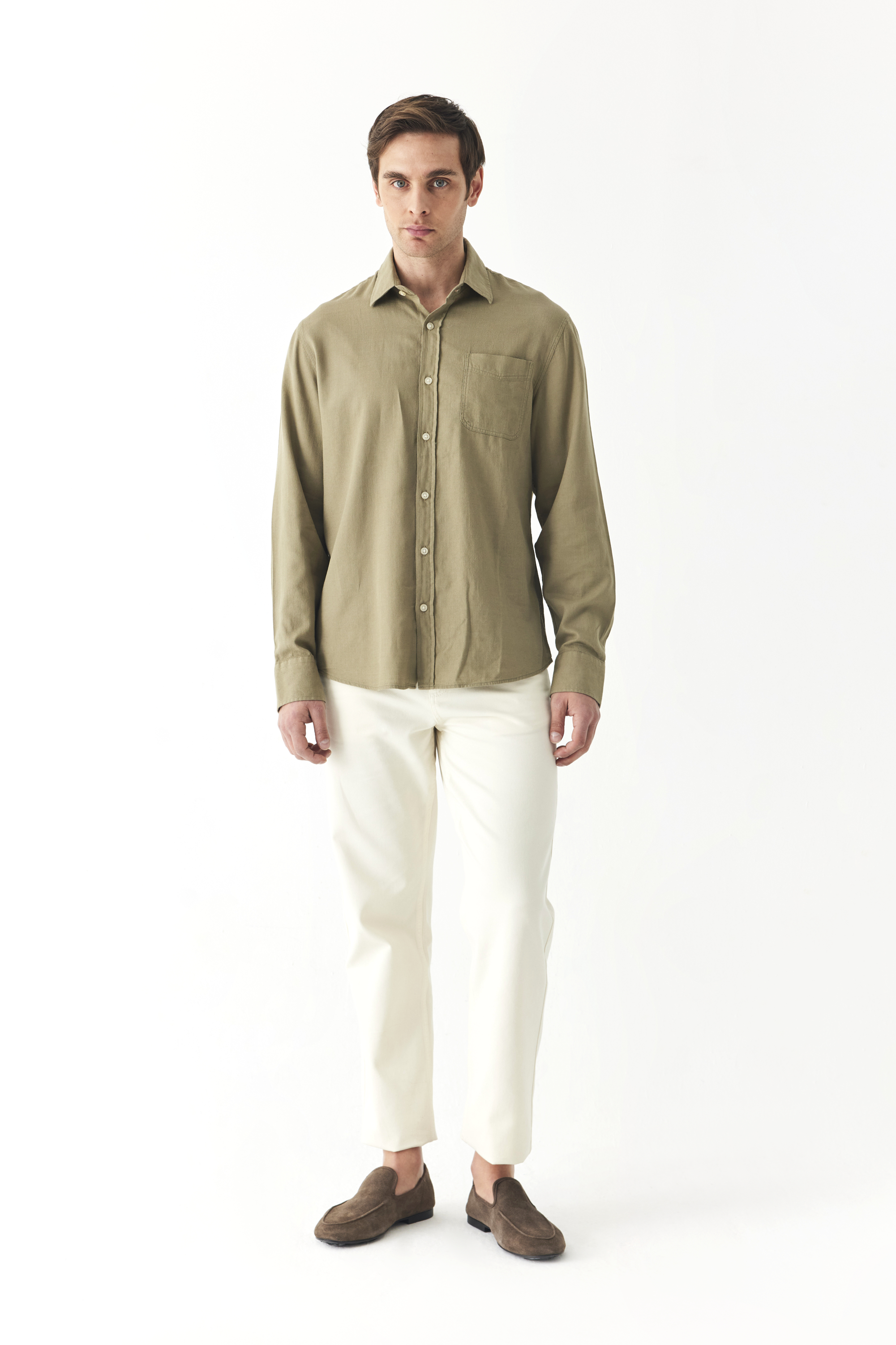 REGULAR FIT DOKULU UZUN KOLLU GÖMLEK