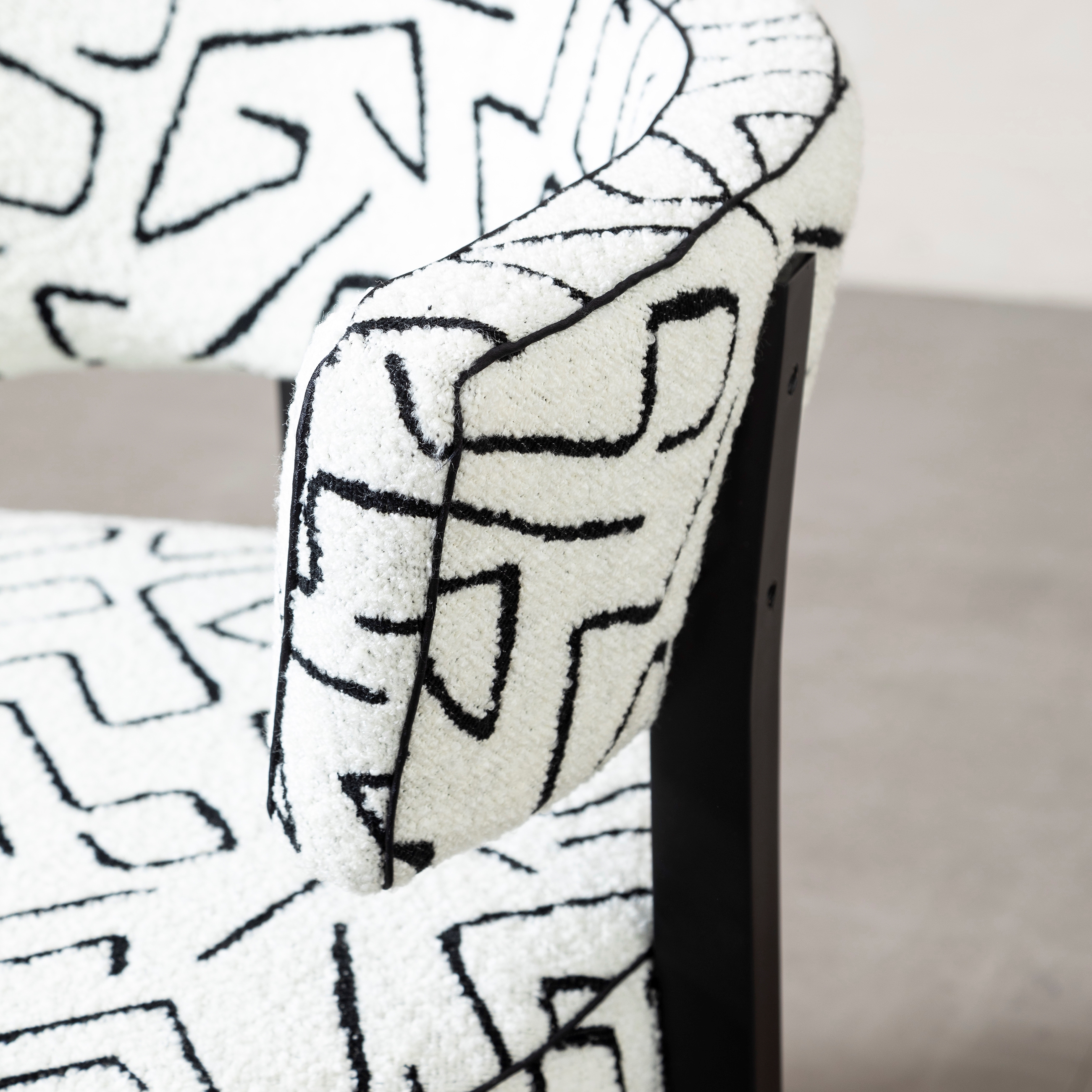 THEON BERJER DESENLİ