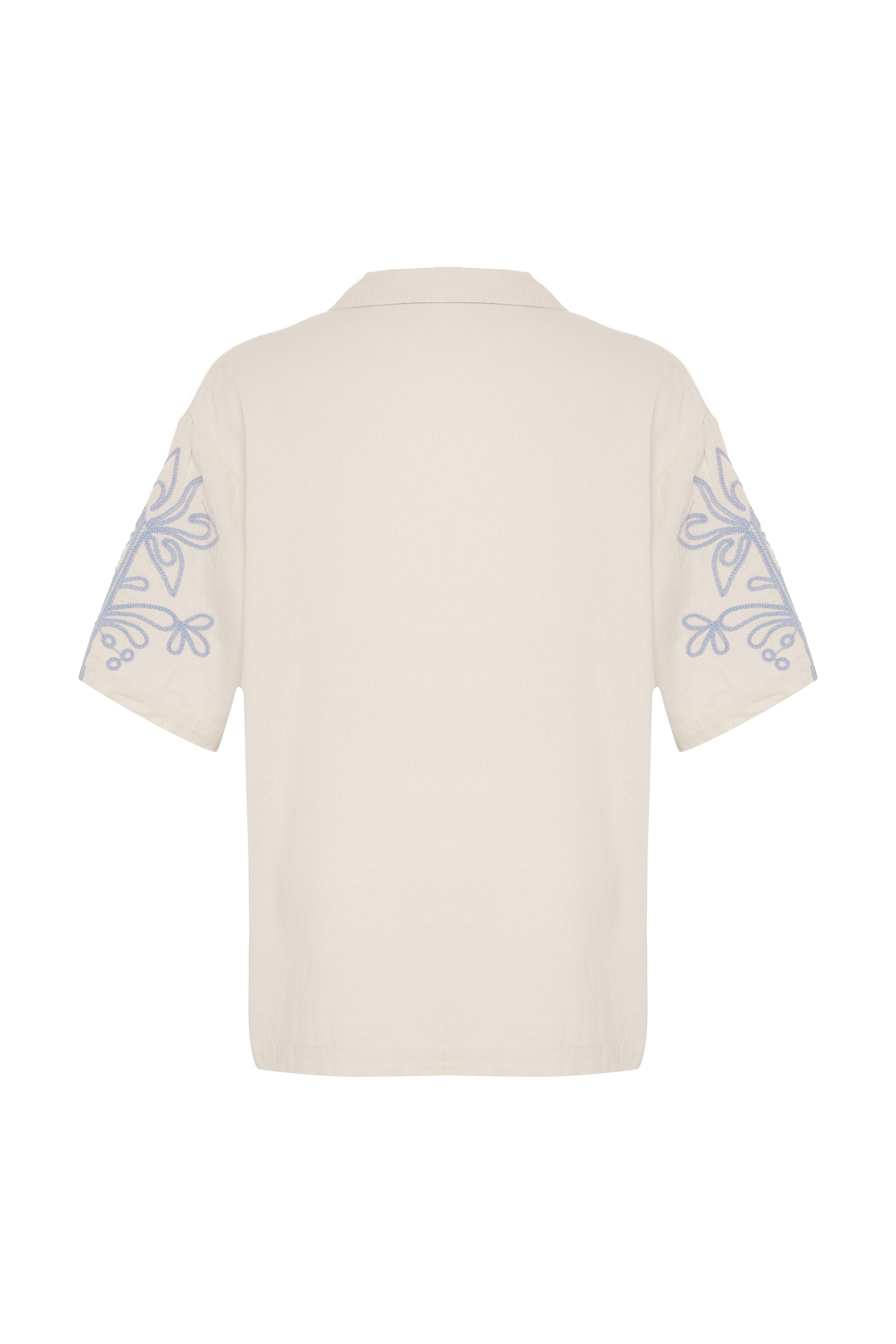 OVERSIZE NAKIŞLI KISA KOLLU GÖMLEK