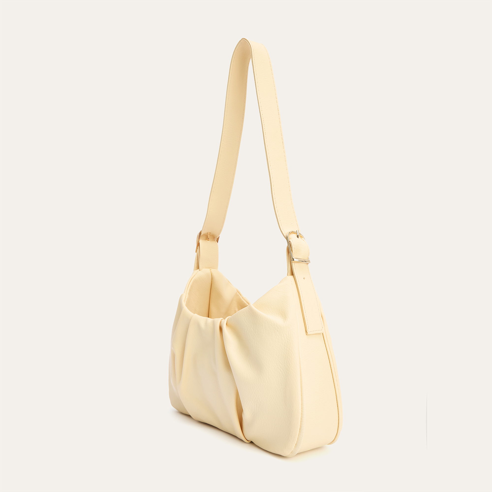 DERİ GÖRÜNÜMLÜ BÜZGÜLÜ OMUZ ÇANTASI