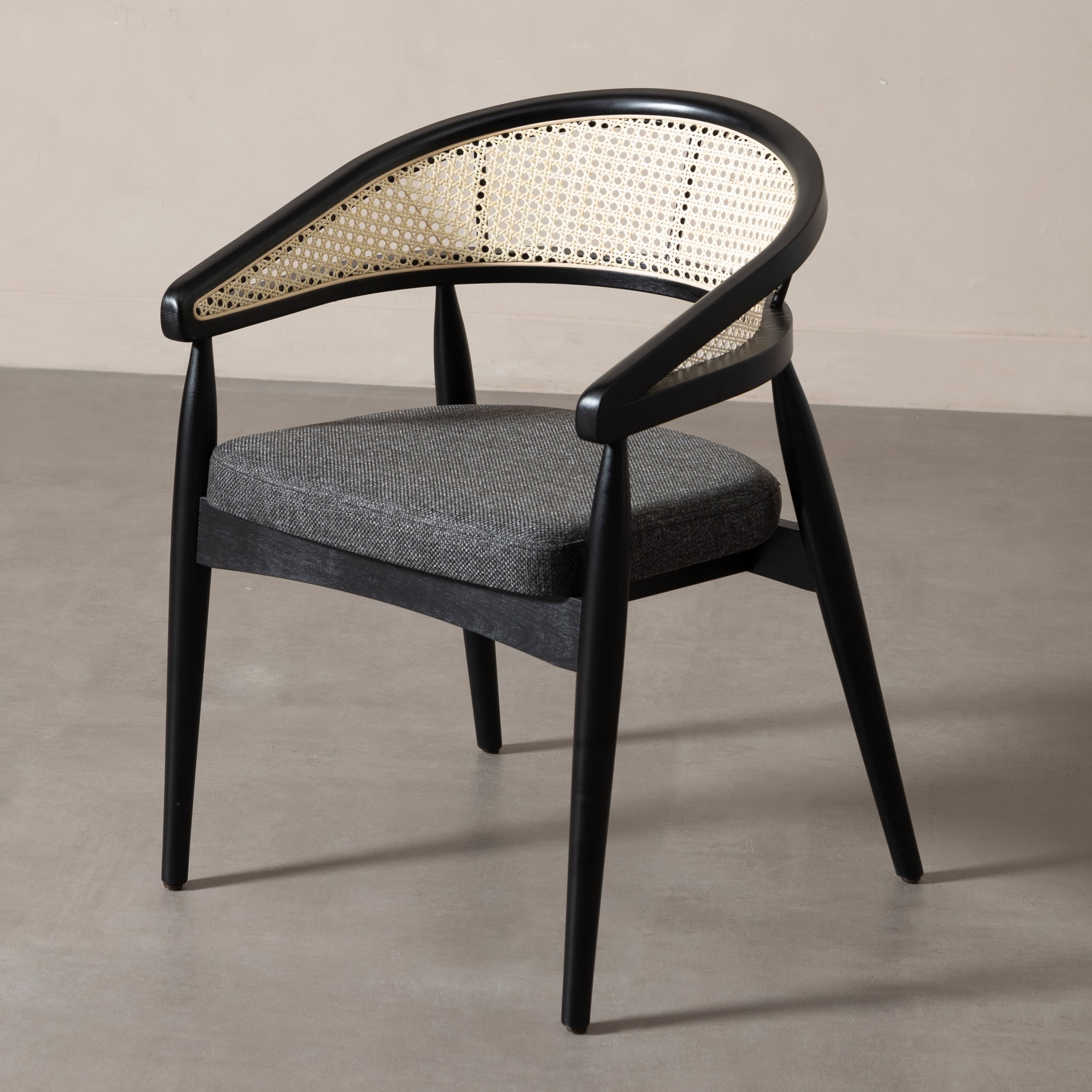 DUIL MASİF AHŞAP HAZERAN SANDALYE SİYAH