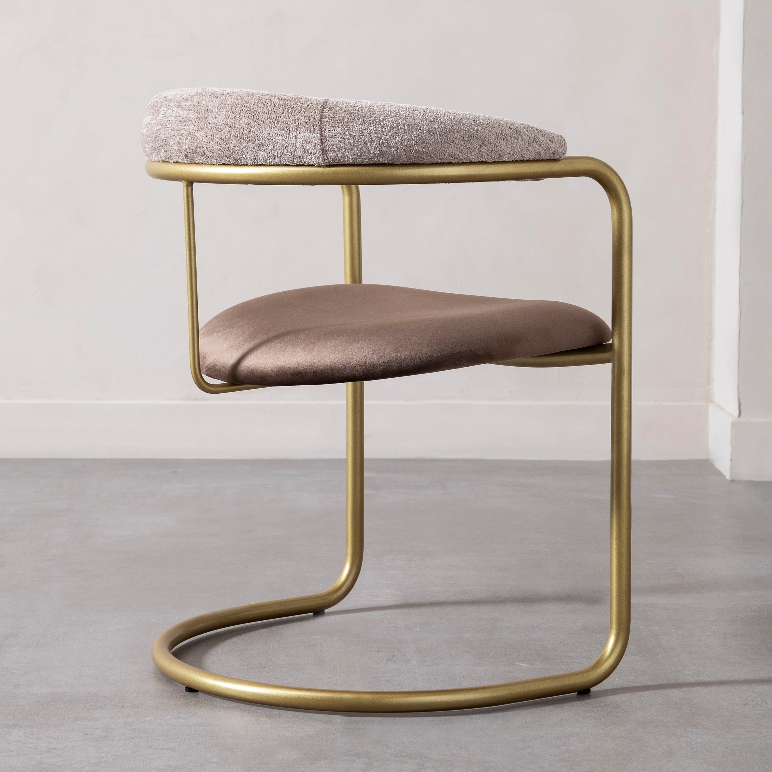 DENY SANDALYE KOYU KAHVE SARI AYAK