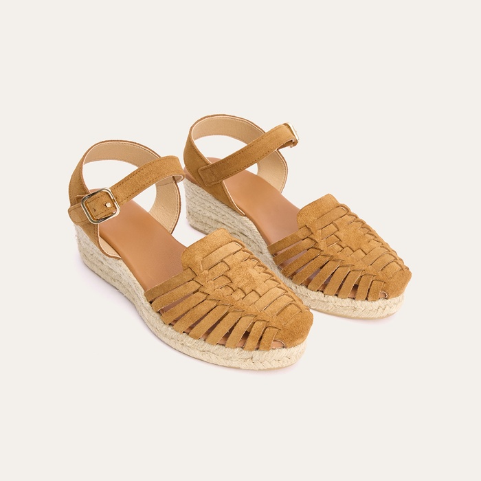 DOLGU TOPUKLU SÜET DERİ SANDALET