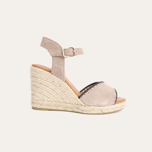  DOLGU TOPUKLU SÜET DERİ SANDALET