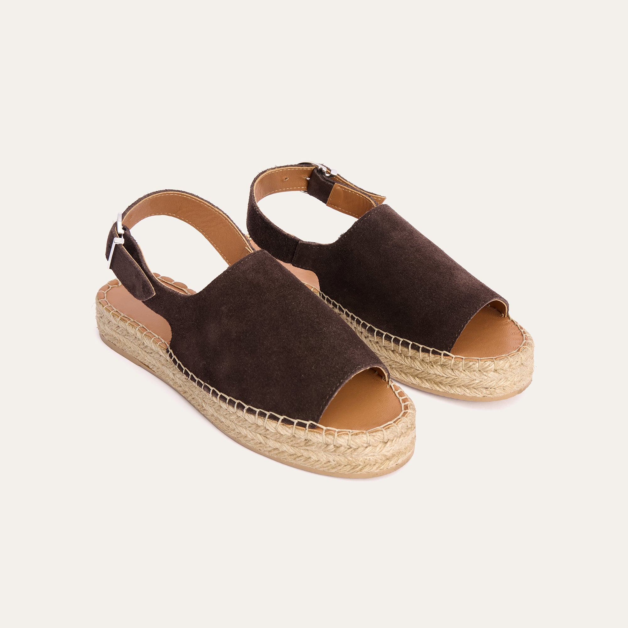 ÖNÜ AÇIK SÜET DERİ SANDALET