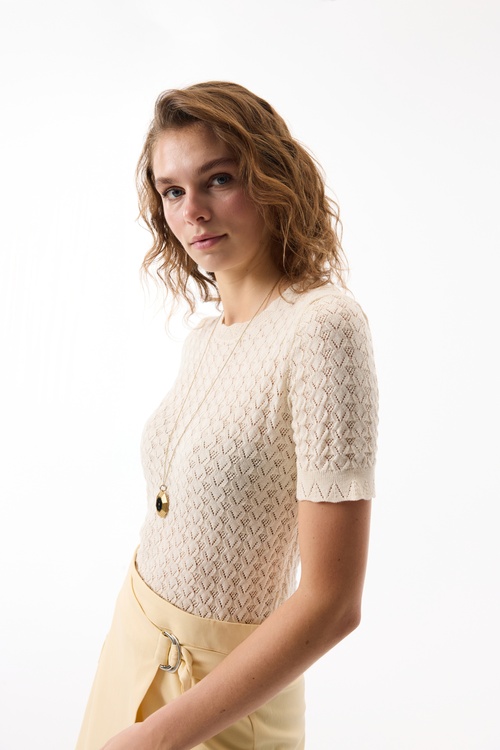  ÖRME DESENLİ KISA KOLLU KAZAK