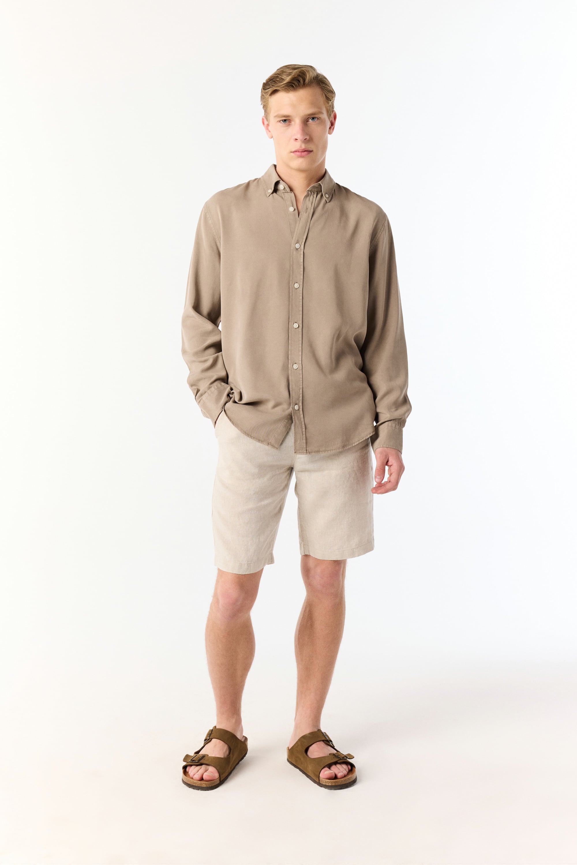 REGULAR FIT UZUN KOLLU GÖMLEK