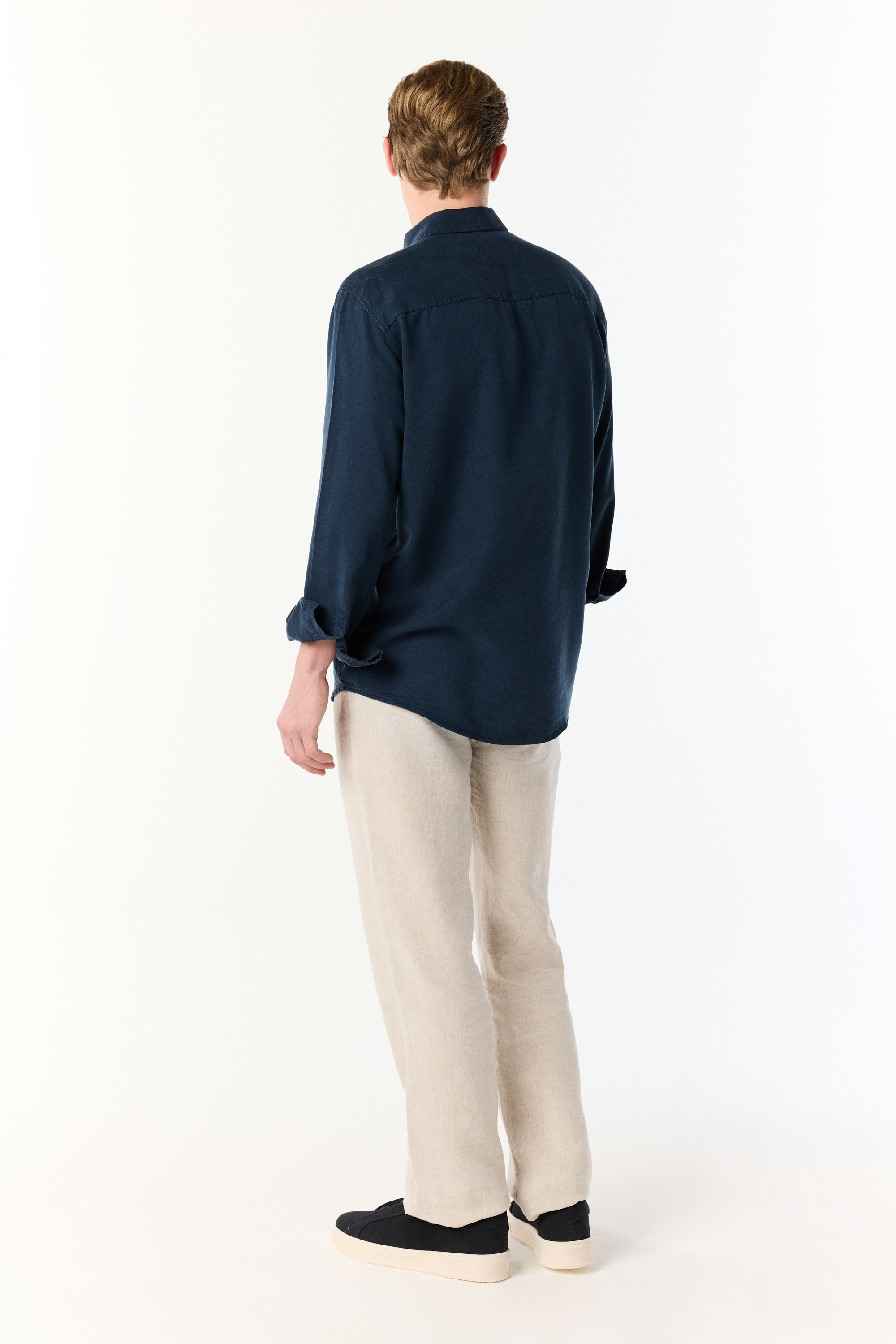 REGULAR FIT UZUN KOLLU TENSEL GÖMLEK