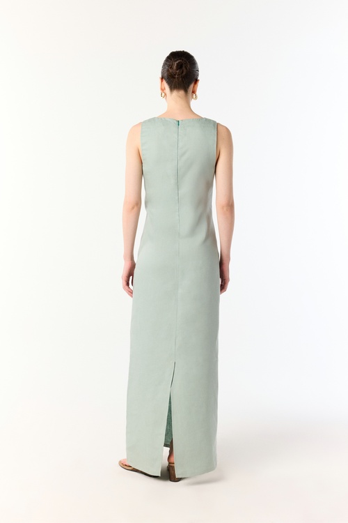  KARE YAKA DÜZ KESİM KETEN UZUN ELBİSE