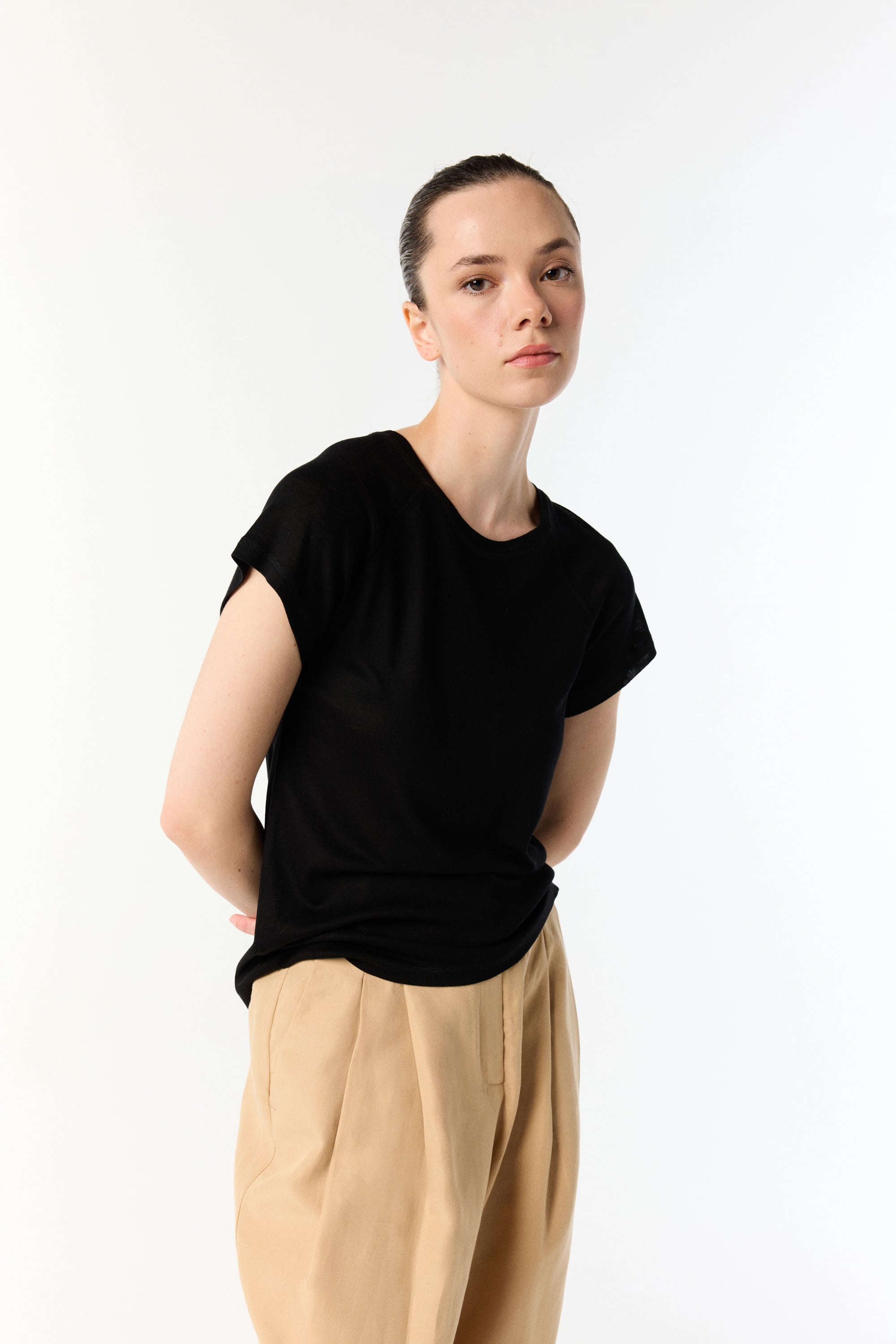 BİSİKLET YAKA LİYOSEL T-SHIRT