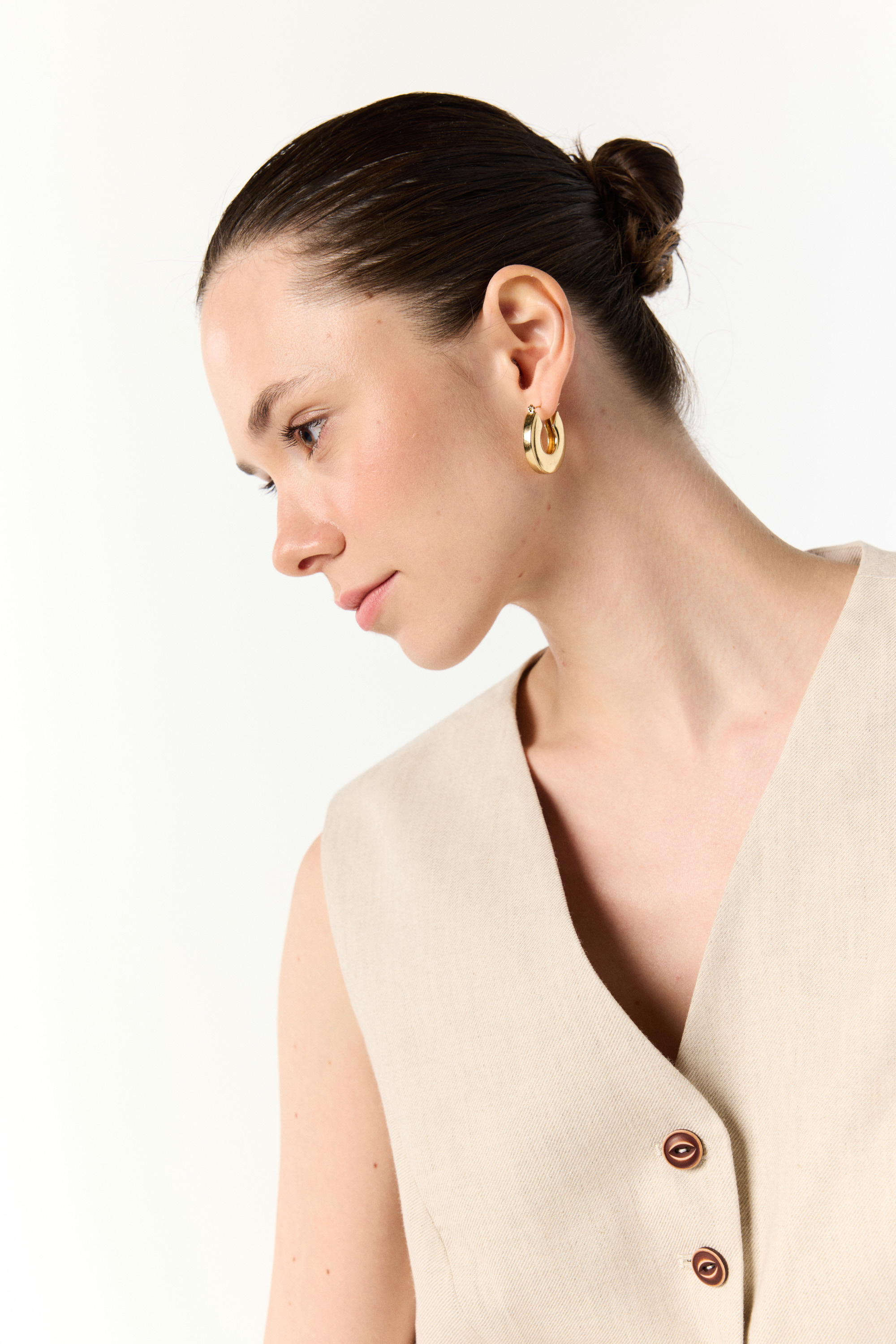 KETEN KARIŞIMLI KOLSUZ FITTED CEKET