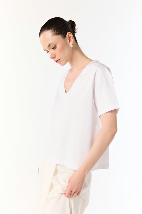  V YAKA KISA KOLLU T-SHIRT