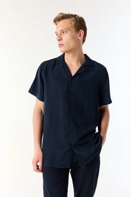  REGULAR FIT RESORT YAKA KISA KOLLU LİYOSEL GÖMLEK