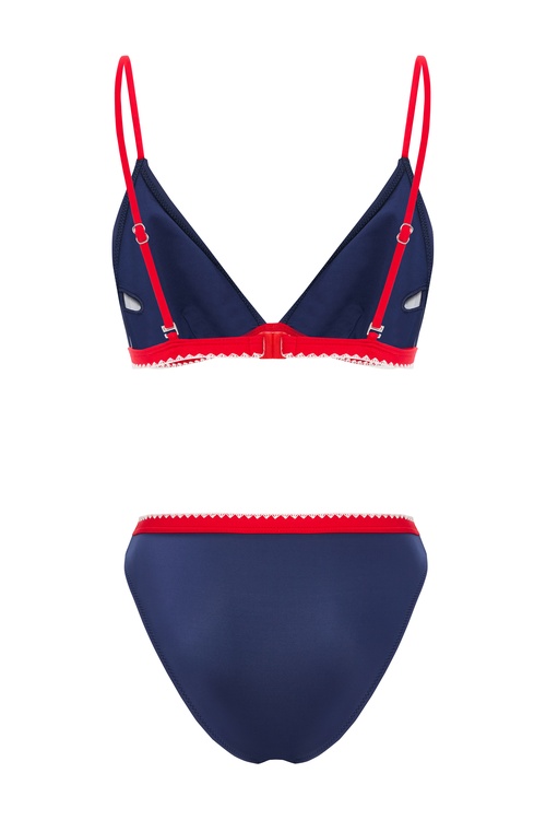  DİKİŞ DETAYLI ÜÇGEN BİKİNİ ÜSTÜ