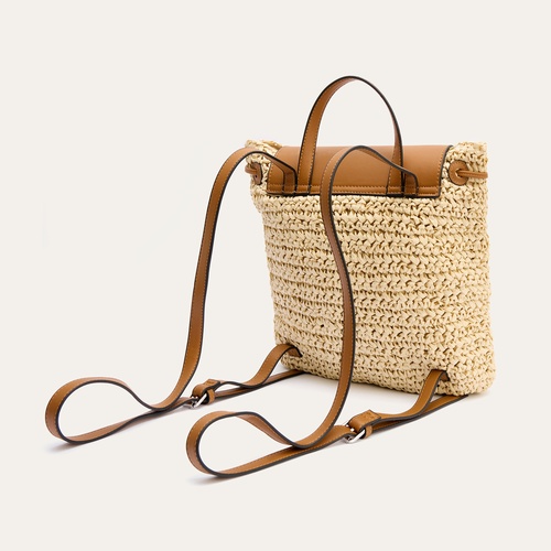  HASIR ÖRGÜLÜ SIRT ÇANTASI