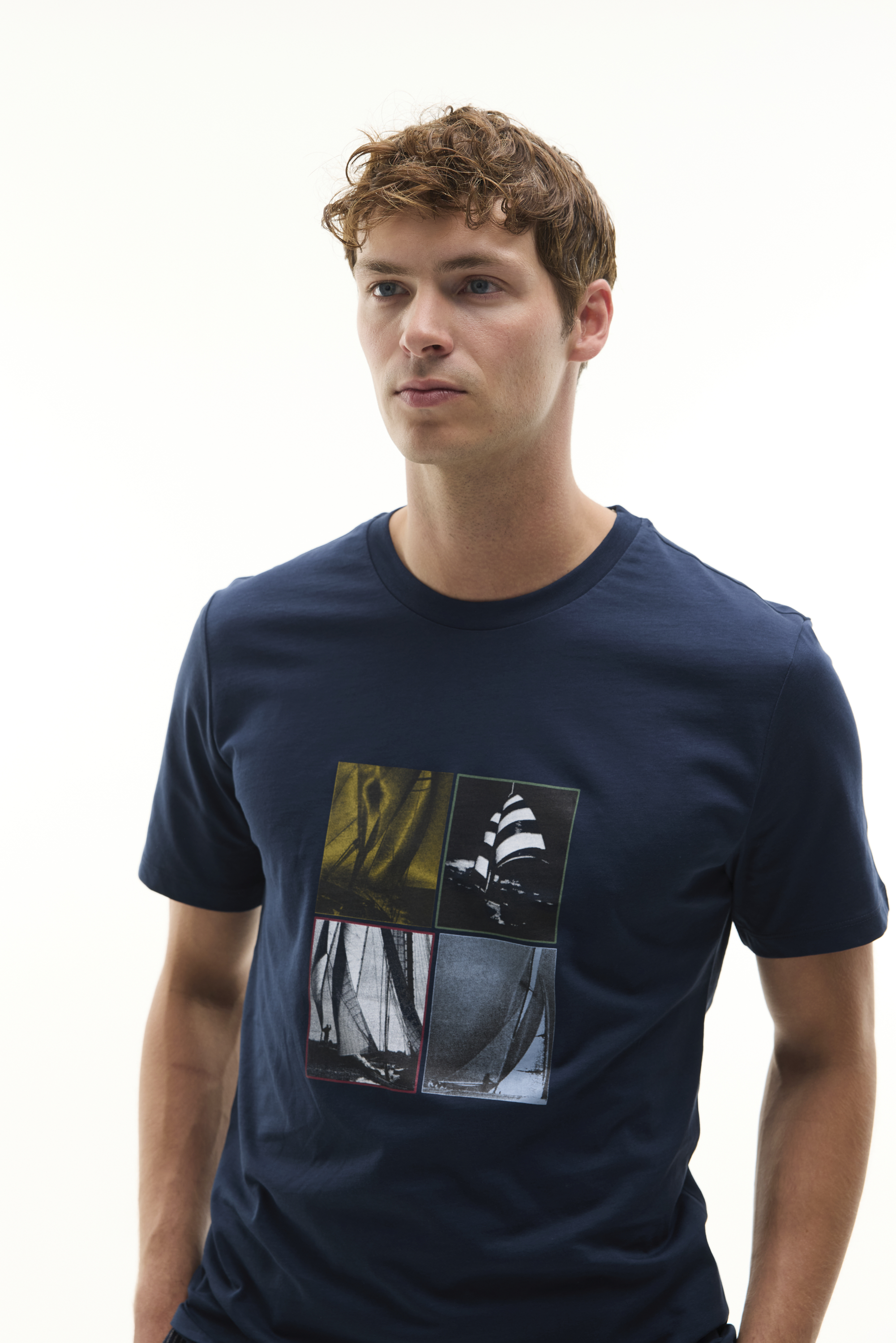 BASKILI BİSİKLET YAKA KISA KOLLU T-SHIRT