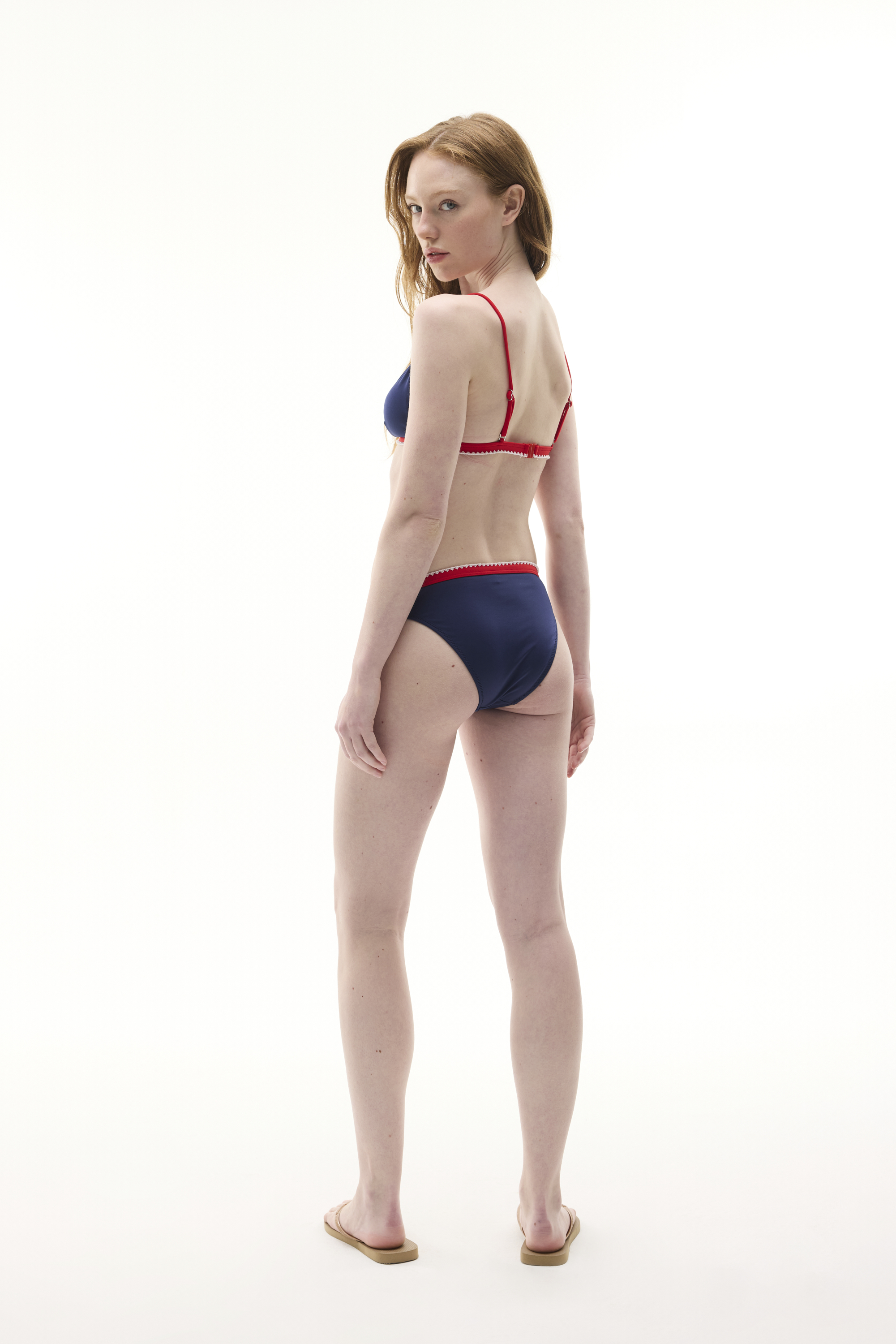 DİKİŞ DETAYLI NORMAL BEL BİKİNİ ALTI