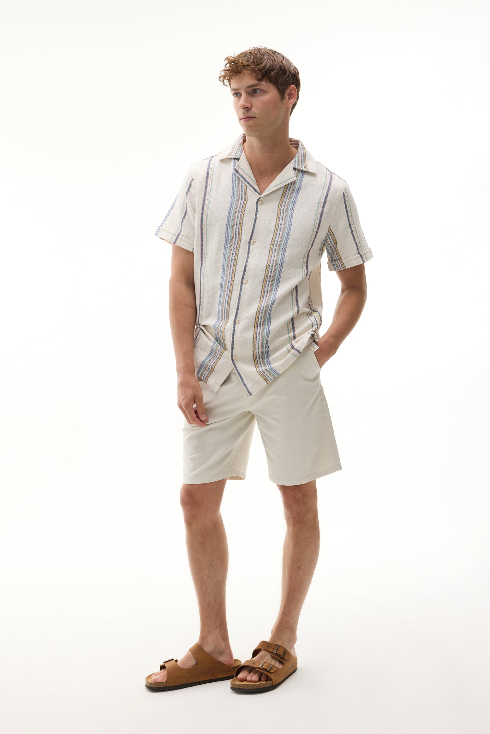 TEKSTÜRLÜ BELİ BAĞLAMALI ŞORT