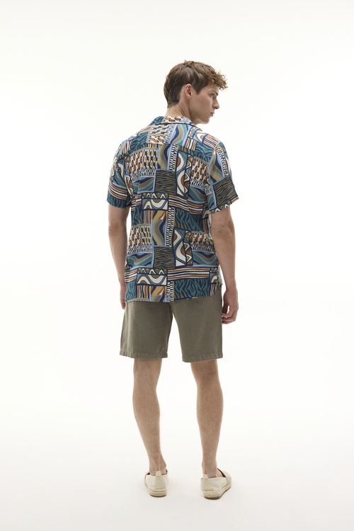  BASKILI RESORT YAKA KISA KOLLU GÖMLEK