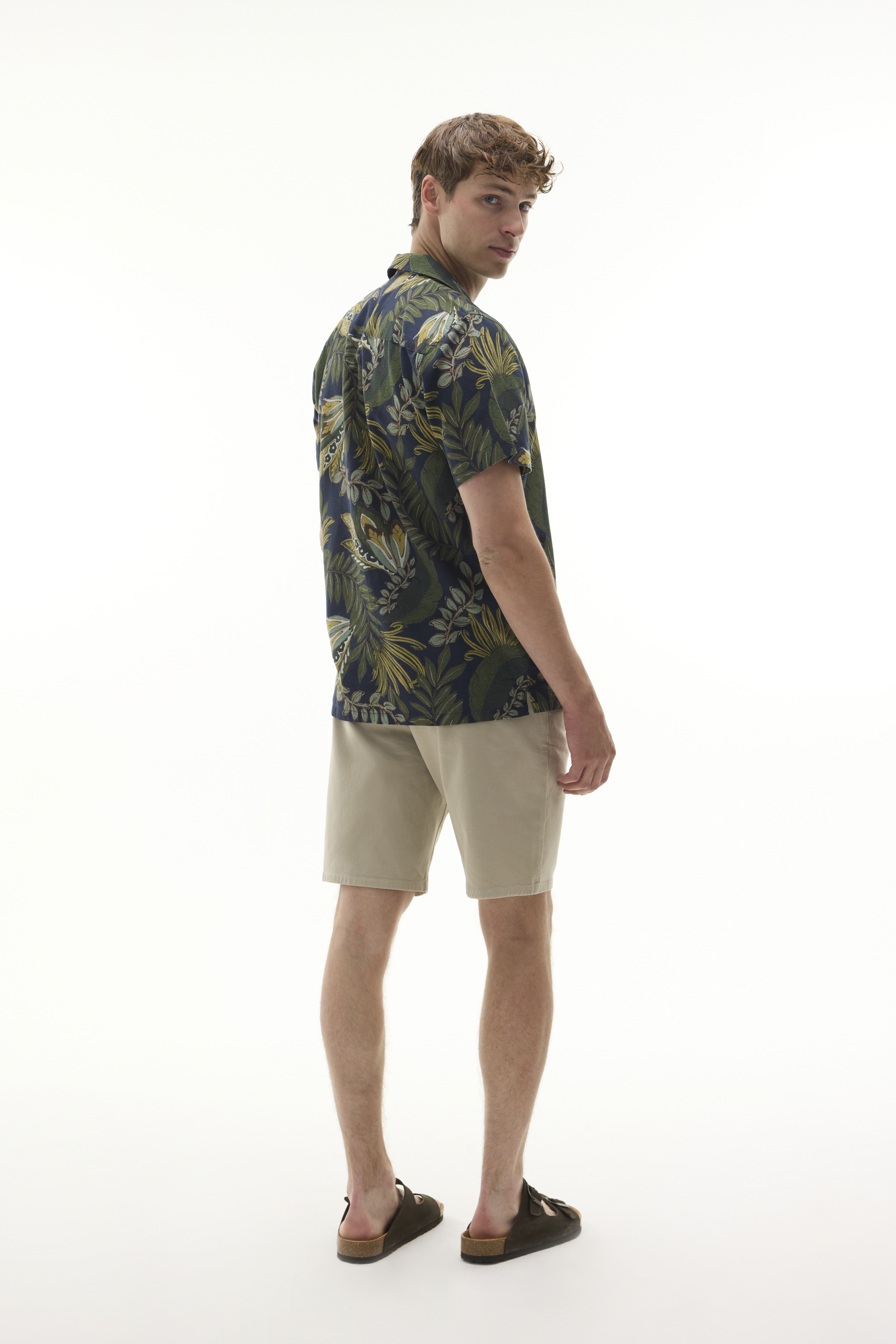 BASKILI RESORT YAKA KISA KOLLU GÖMLEK