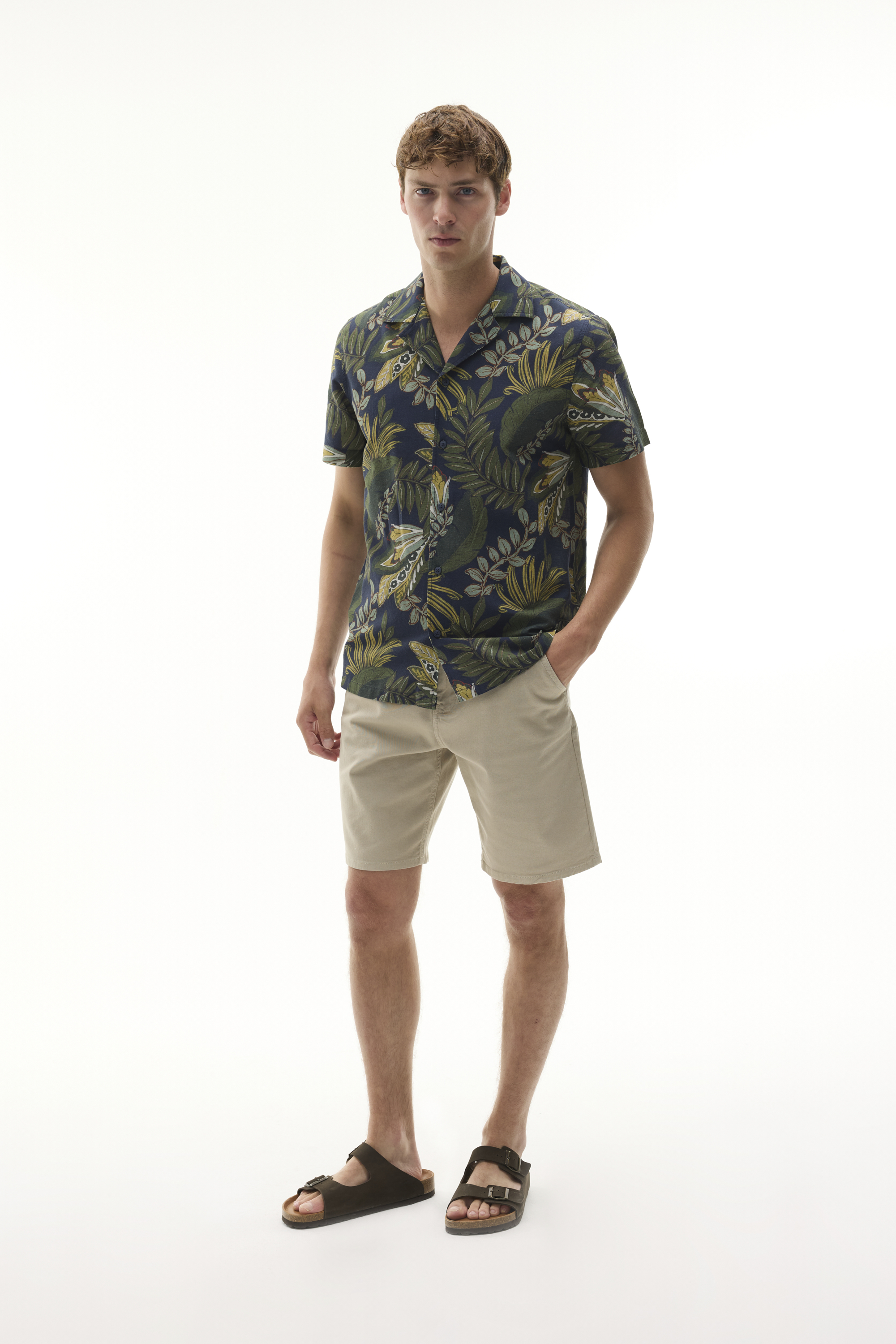 BASKILI RESORT YAKA KISA KOLLU GÖMLEK