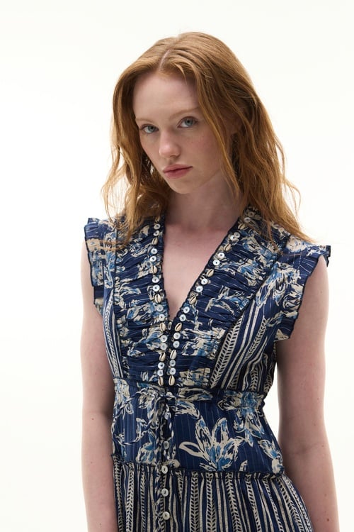  ETNİK BASKILI İŞLEMELİ KOLSUZ UZUN ELBİSE