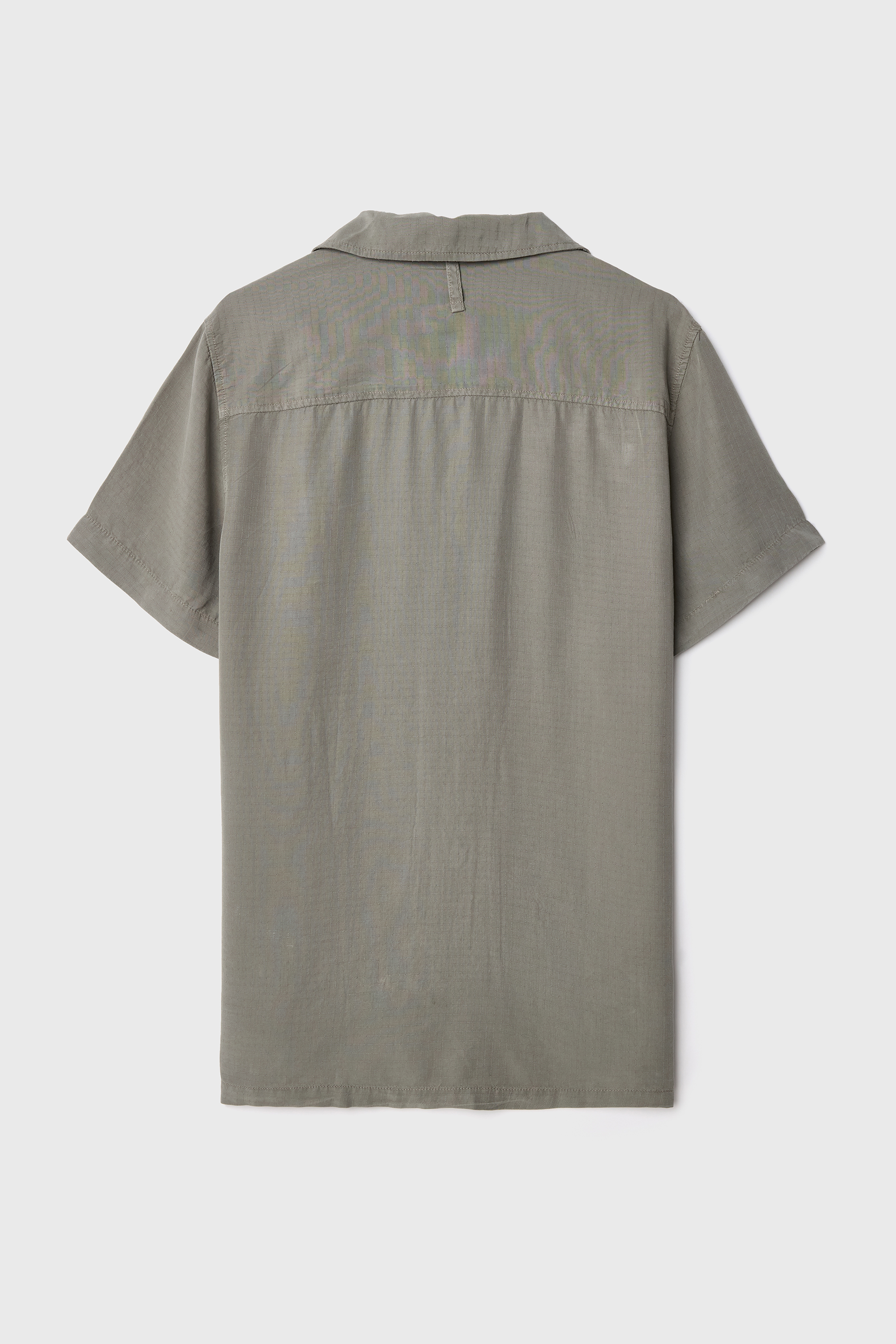 REGULAR FIT RESORT YAKA KISA KOLLU LİYOSEL GÖMLEK