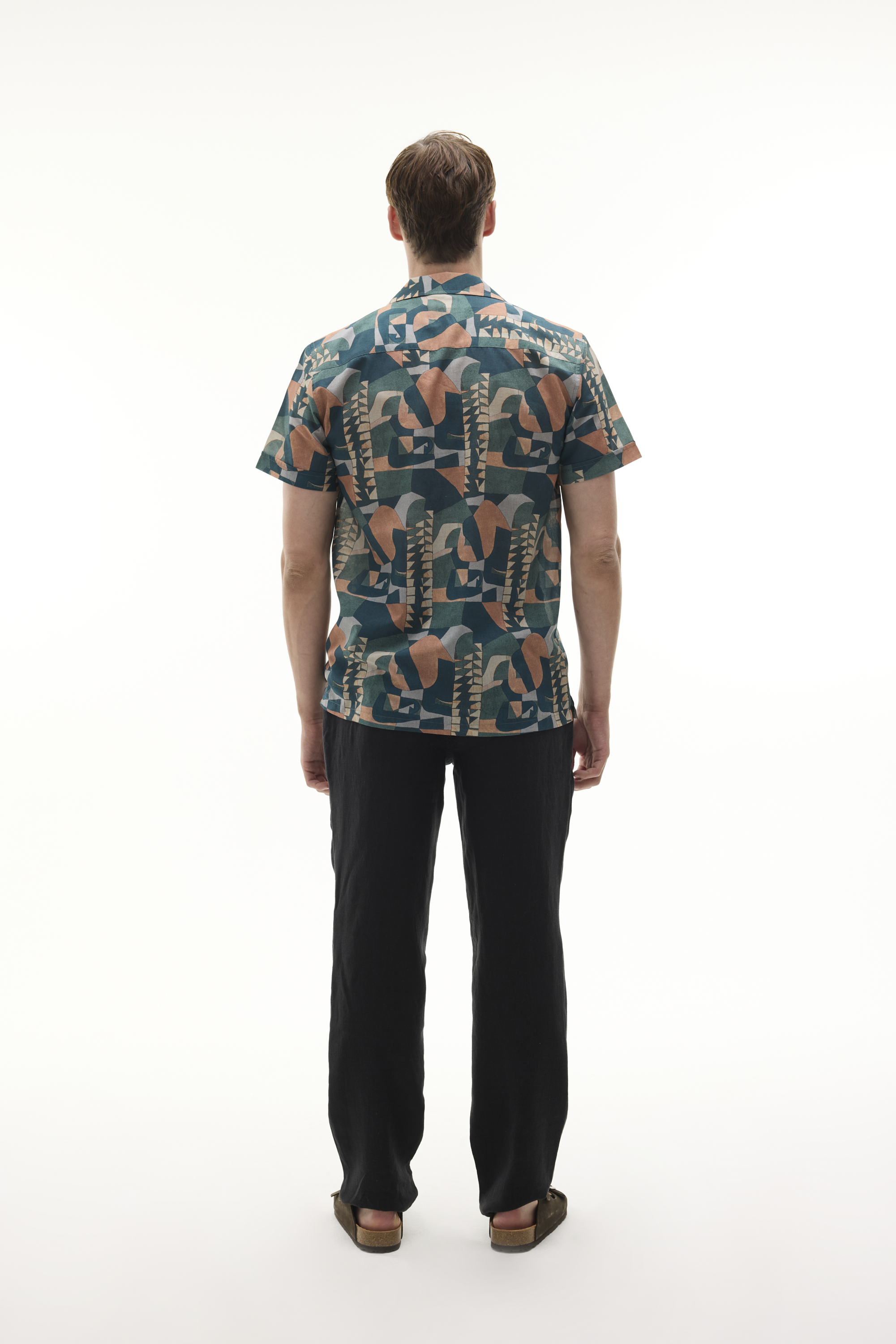 BASKILI RESORT YAKA KISA KOLLU GÖMLEK