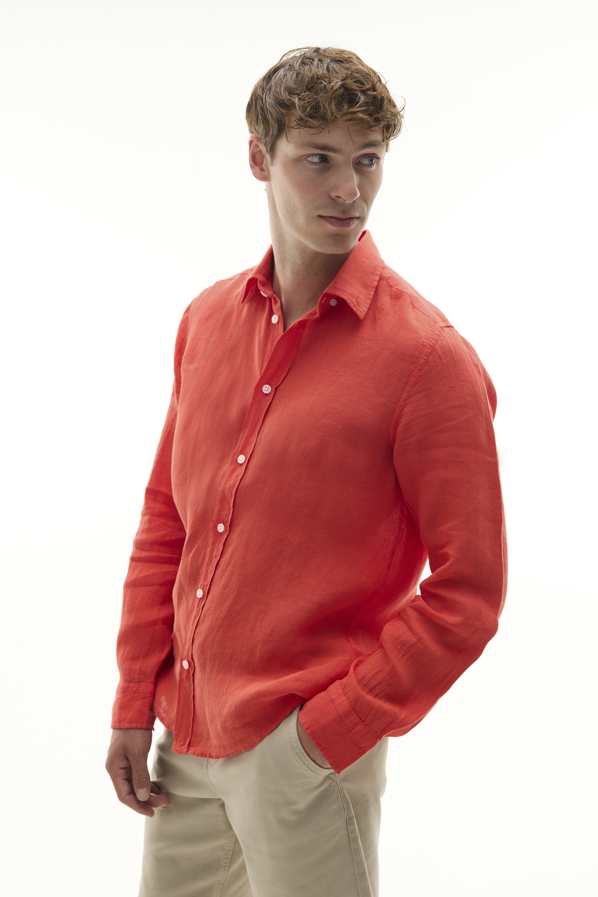 REGULAR FIT UZUN KOLLU KETEN GÖMLEK