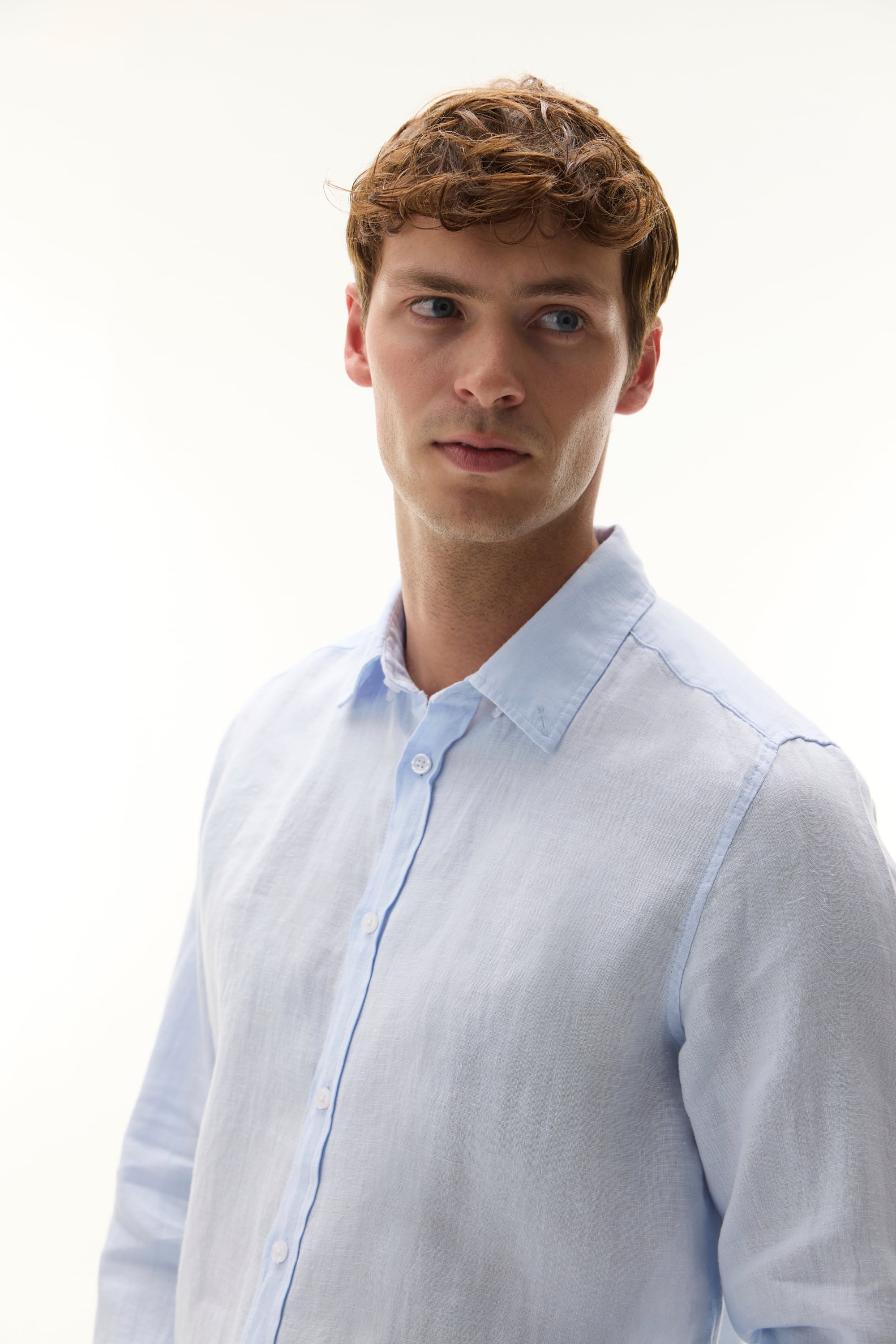 SLIM FIT UZUN KOLLU KETEN GÖMLEK