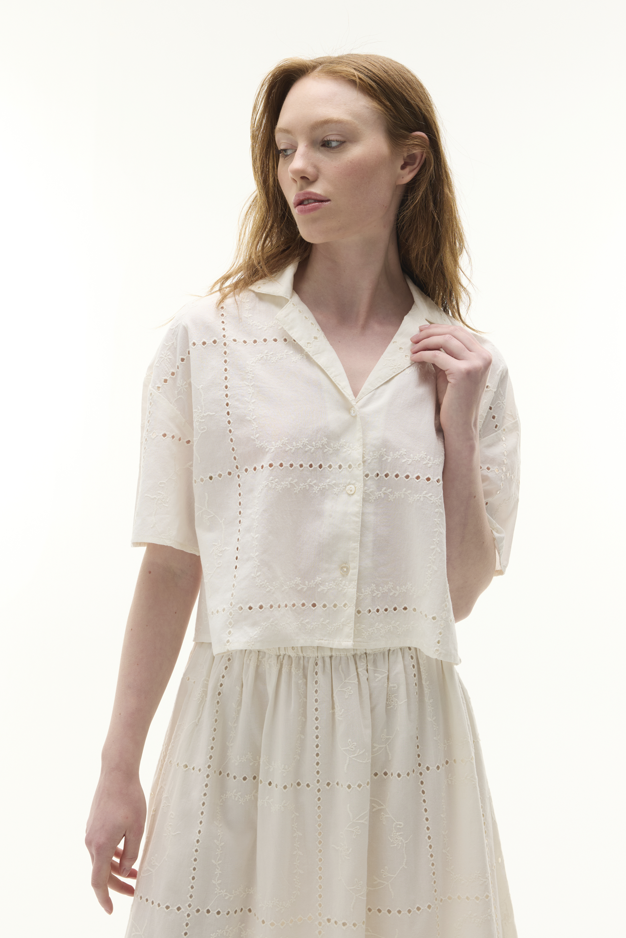 BELİ LASTİKLİ NAKIŞLI KLOŞ MİDİ ETEK