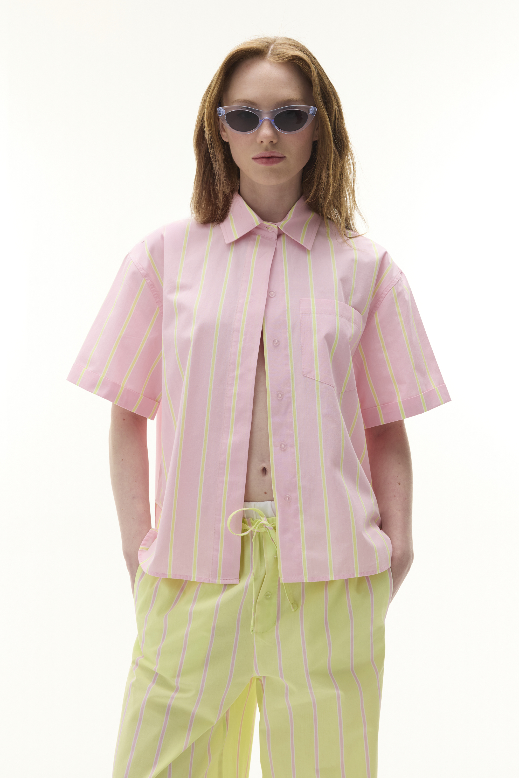 ÇİZGİLİ KISA KOLLU GÖMLEK