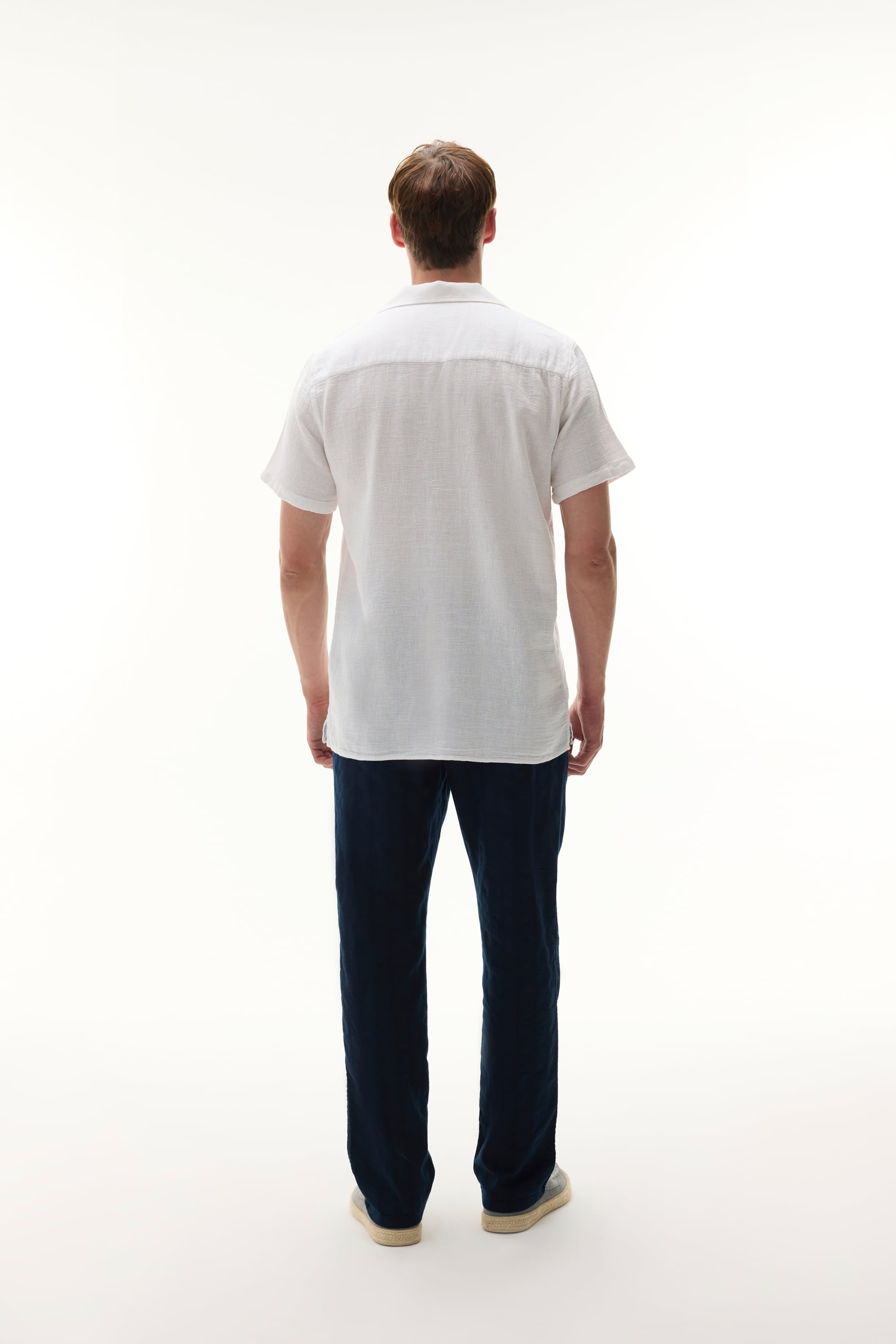 NAKIŞLI RESORT YAKA KETEN KARIŞIMLI KISA KOLLU GÖMLEK