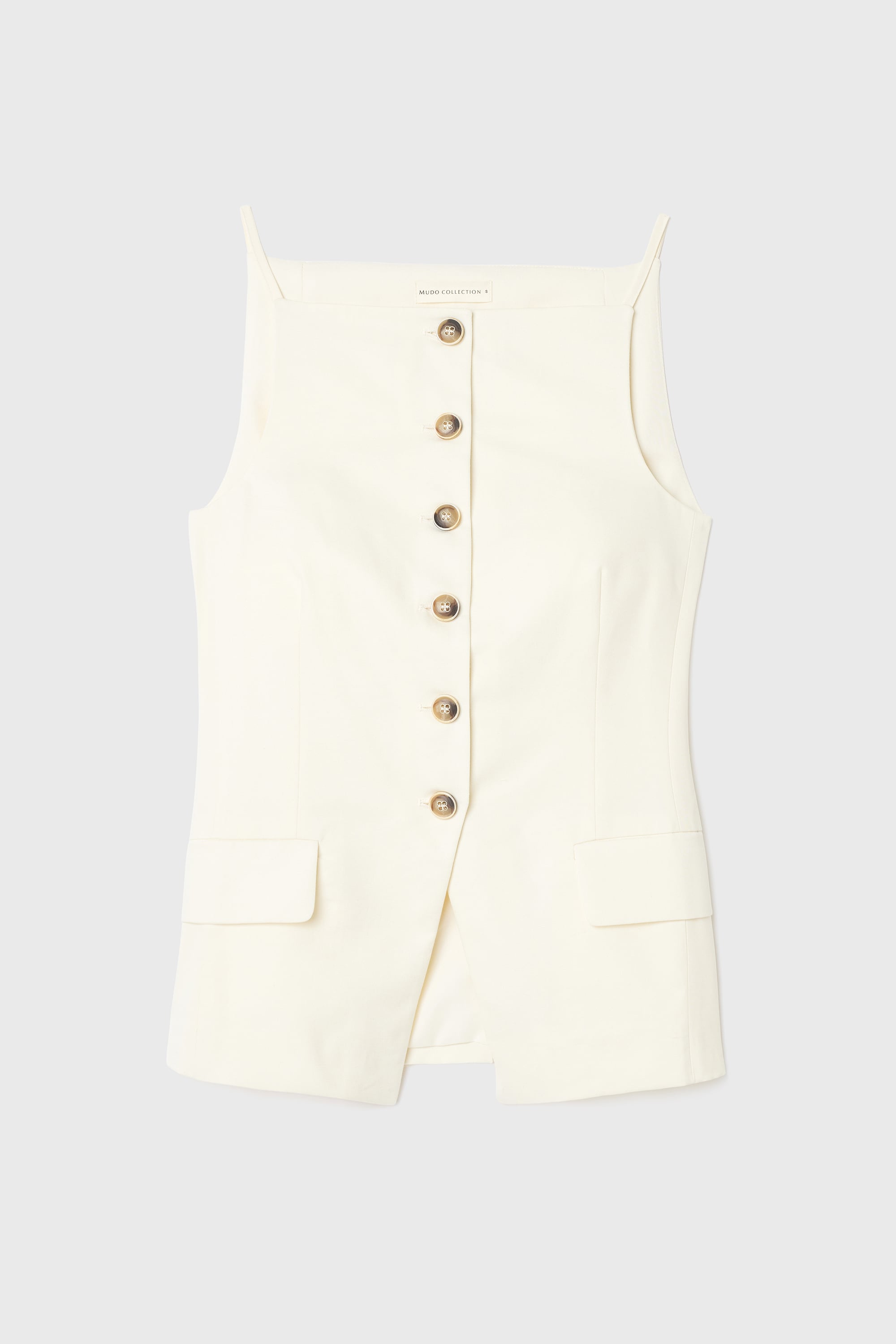 DÜĞMELİ KOLSUZ BLUZ