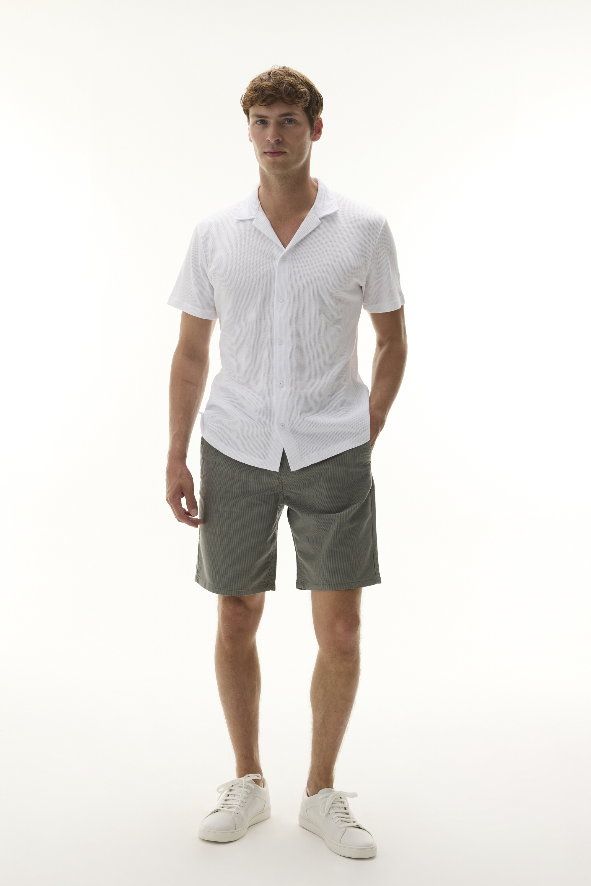 TEKSTÜRLÜ BELİ BAĞLAMALI ŞORT