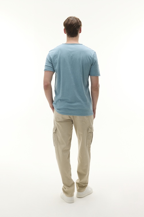  Erkek Mavi Henley Yaka Kısa Kollu T-Shirt
